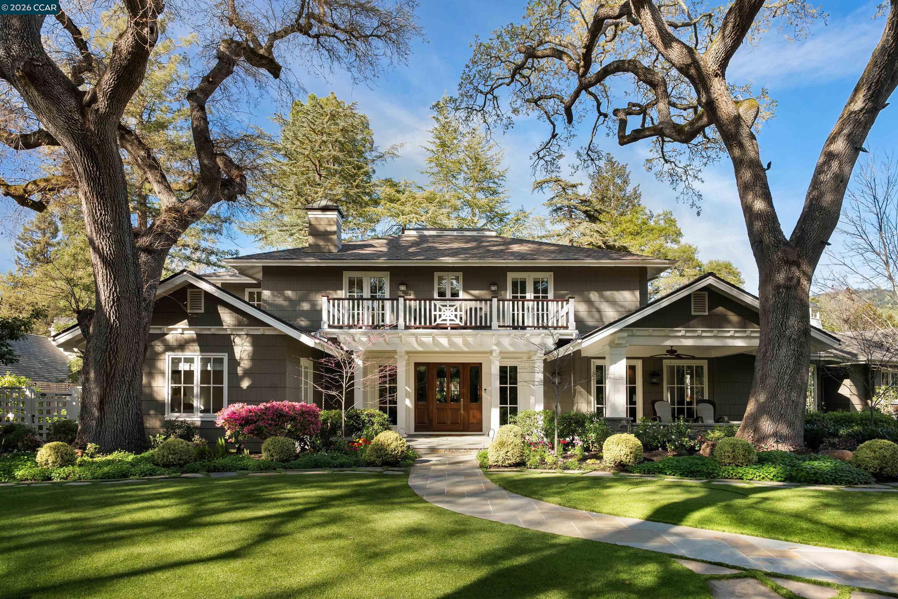 Detail Gallery Image 2 of 41 For Calle Arroyo, Diablo,  CA 94528 - 5 Beds | 7/2 Baths