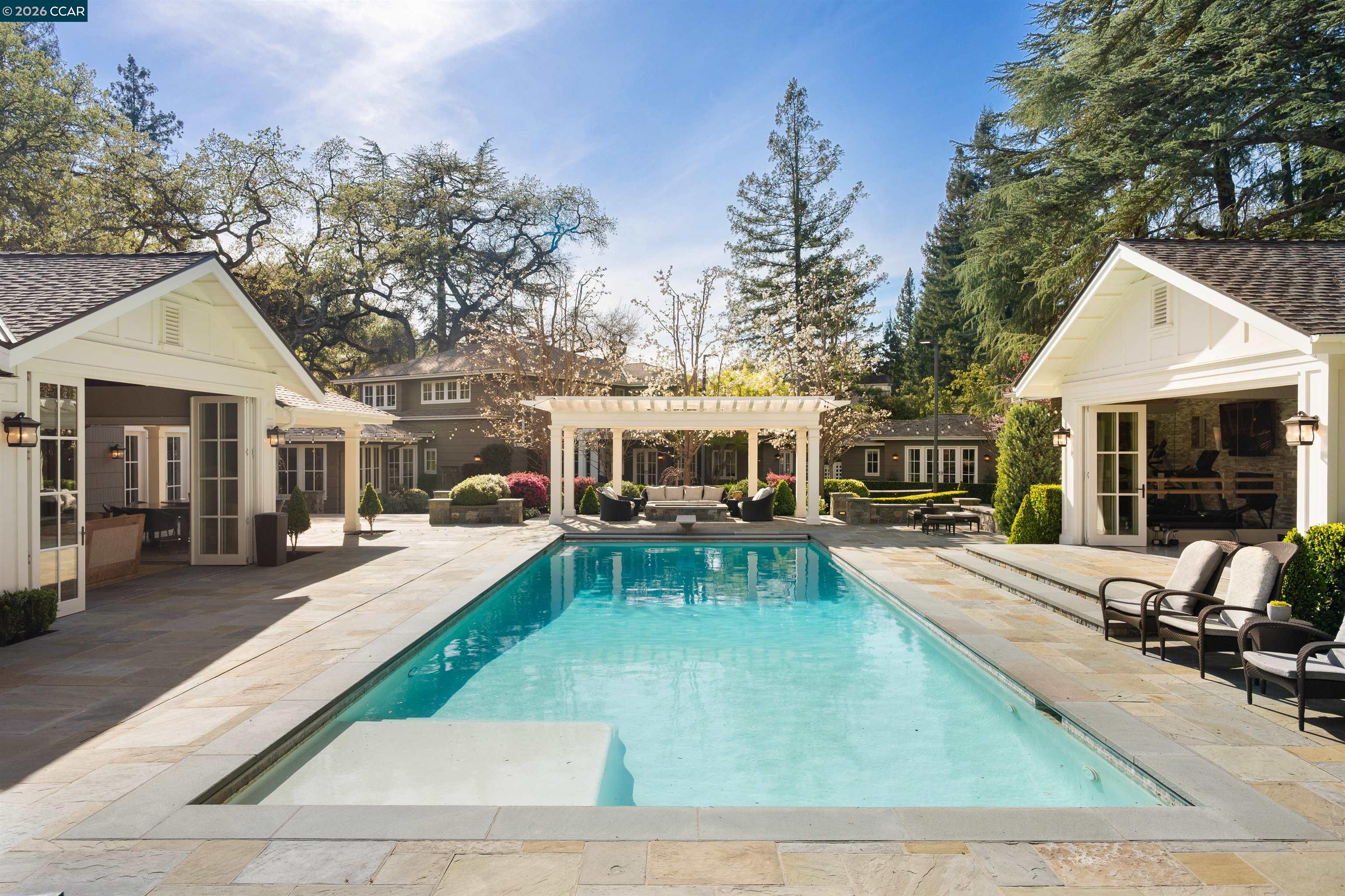 Detail Gallery Image 32 of 41 For Calle Arroyo, Diablo,  CA 94528 - 5 Beds | 7/2 Baths