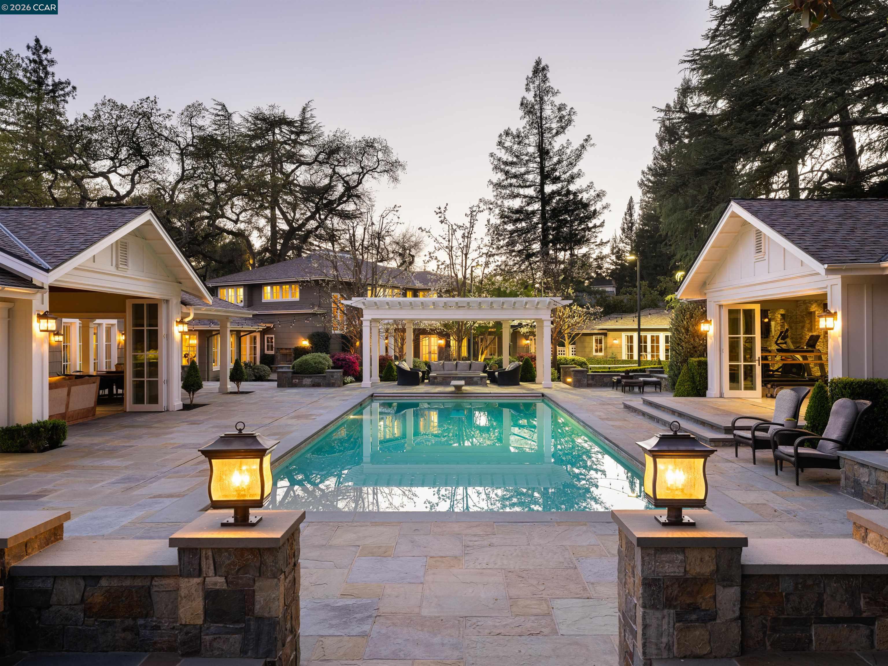 Detail Gallery Image 39 of 41 For Calle Arroyo, Diablo,  CA 94528 - 5 Beds | 7/2 Baths