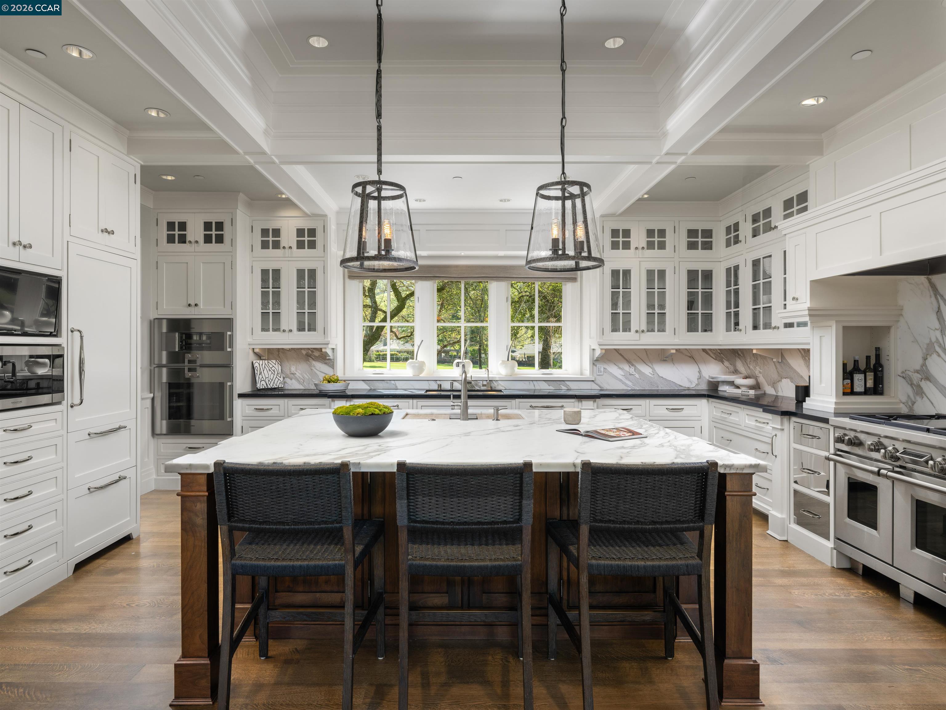 Detail Gallery Image 10 of 41 For Calle Arroyo, Diablo,  CA 94528 - 5 Beds | 7/2 Baths