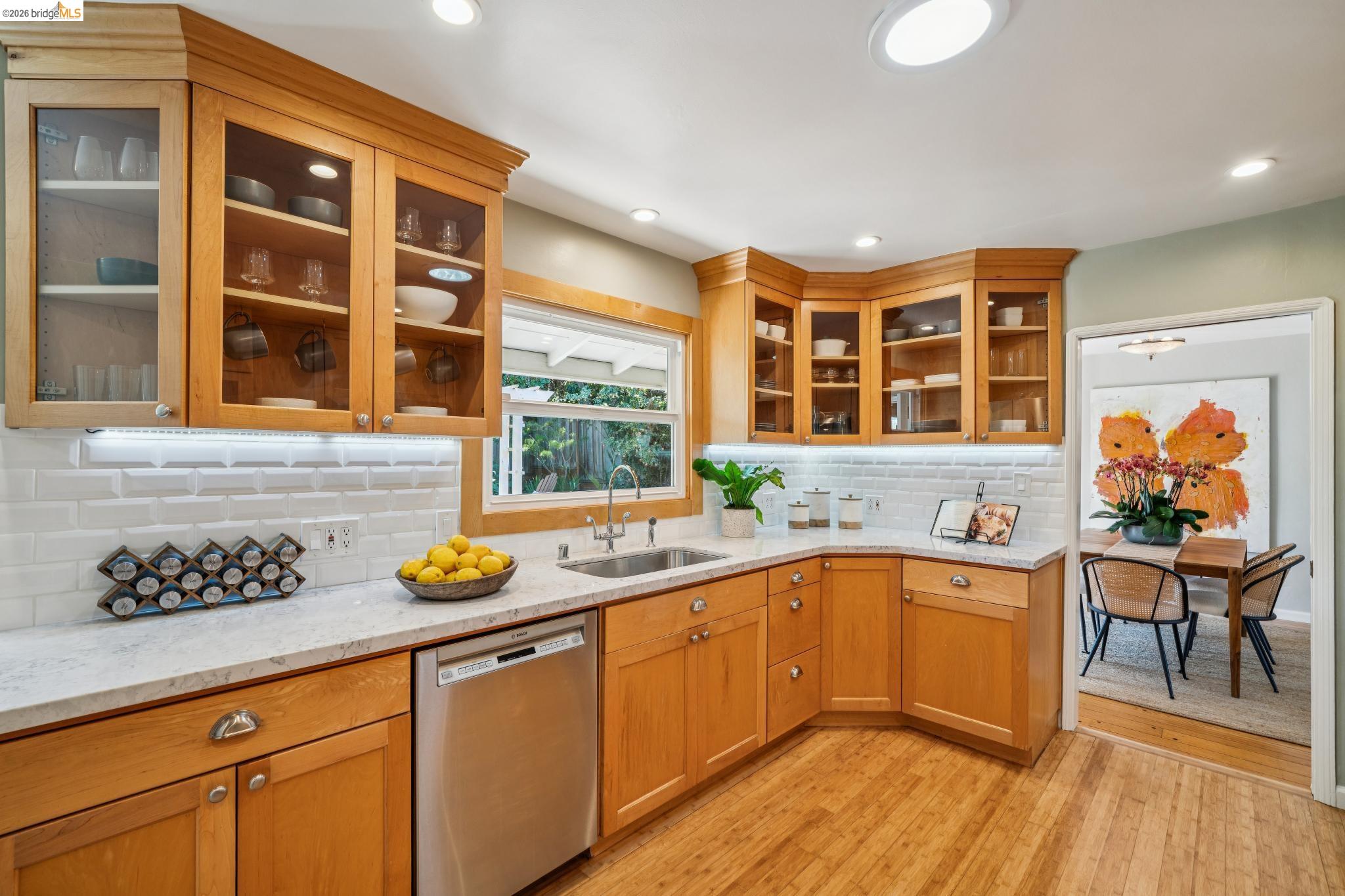 Detail Gallery Image 15 of 50 For 5830 Sutter Ave, Richmond,  CA 94804 - 3 Beds | 2 Baths