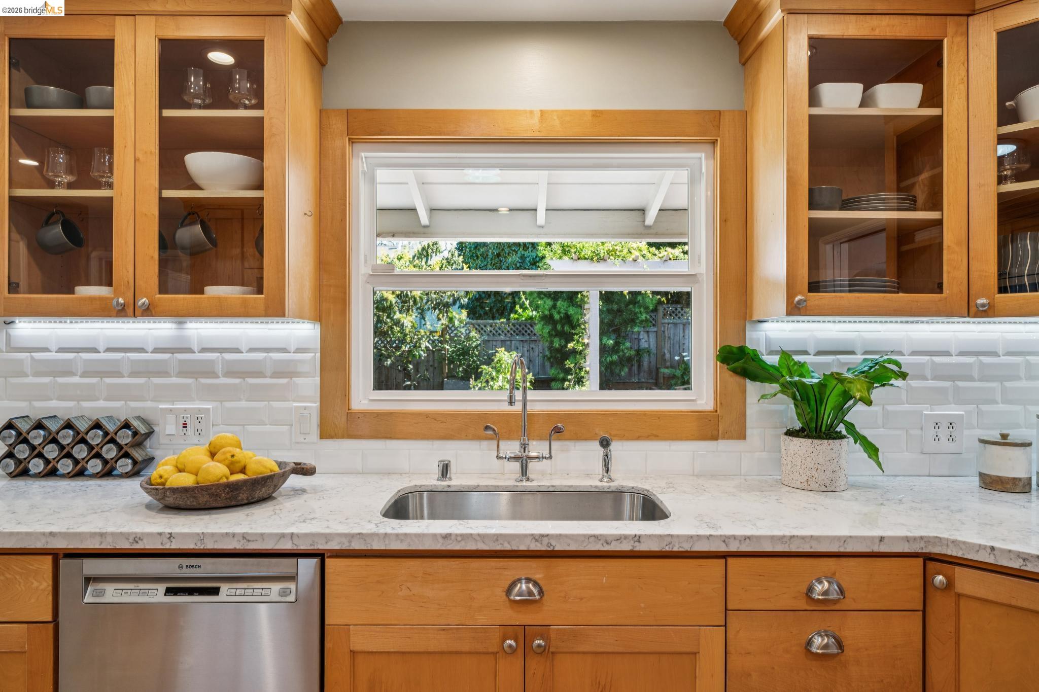 Detail Gallery Image 18 of 50 For 5830 Sutter Ave, Richmond,  CA 94804 - 3 Beds | 2 Baths