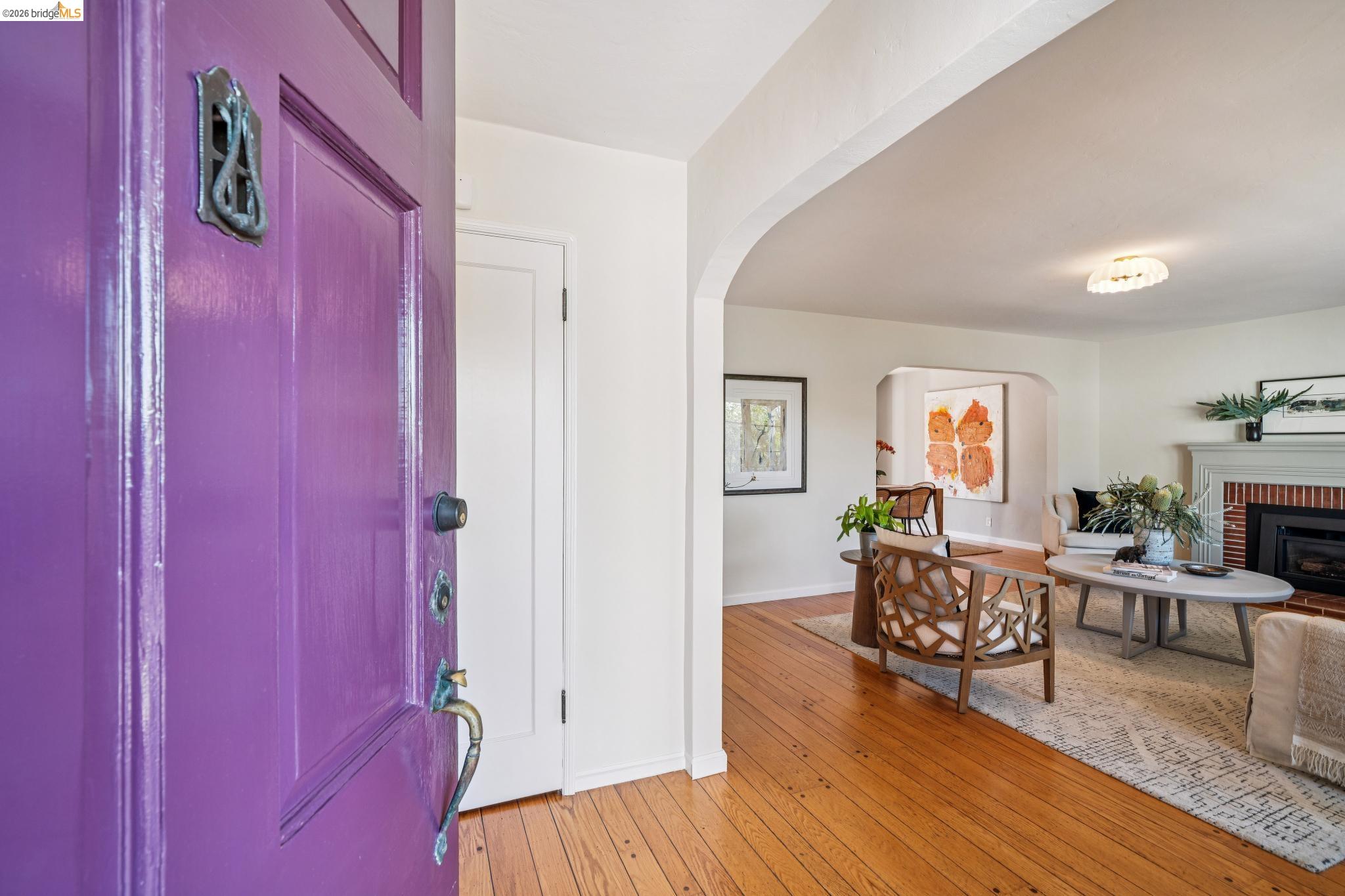 Detail Gallery Image 7 of 50 For 5830 Sutter Ave, Richmond,  CA 94804 - 3 Beds | 2 Baths