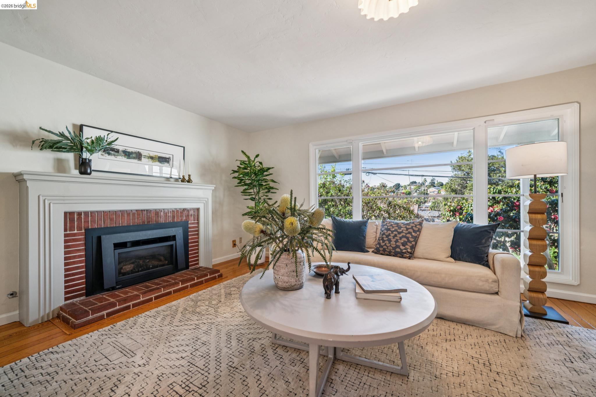 Detail Gallery Image 9 of 50 For 5830 Sutter Ave, Richmond,  CA 94804 - 3 Beds | 2 Baths