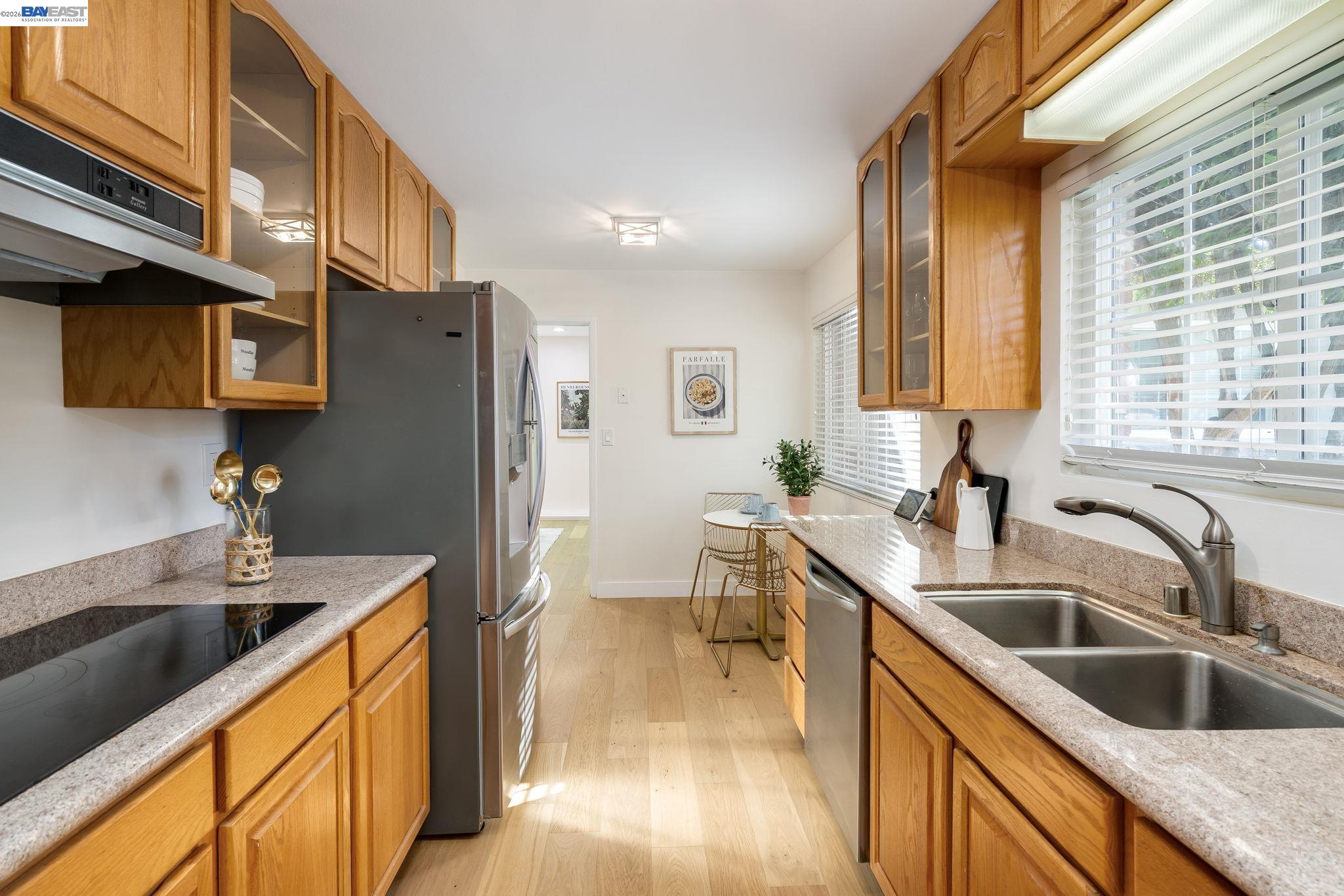 Detail Gallery Image 15 of 42 For 780 Quiet View Ct, Walnut Creek,  CA 94597 - 4 Beds | 3 Baths