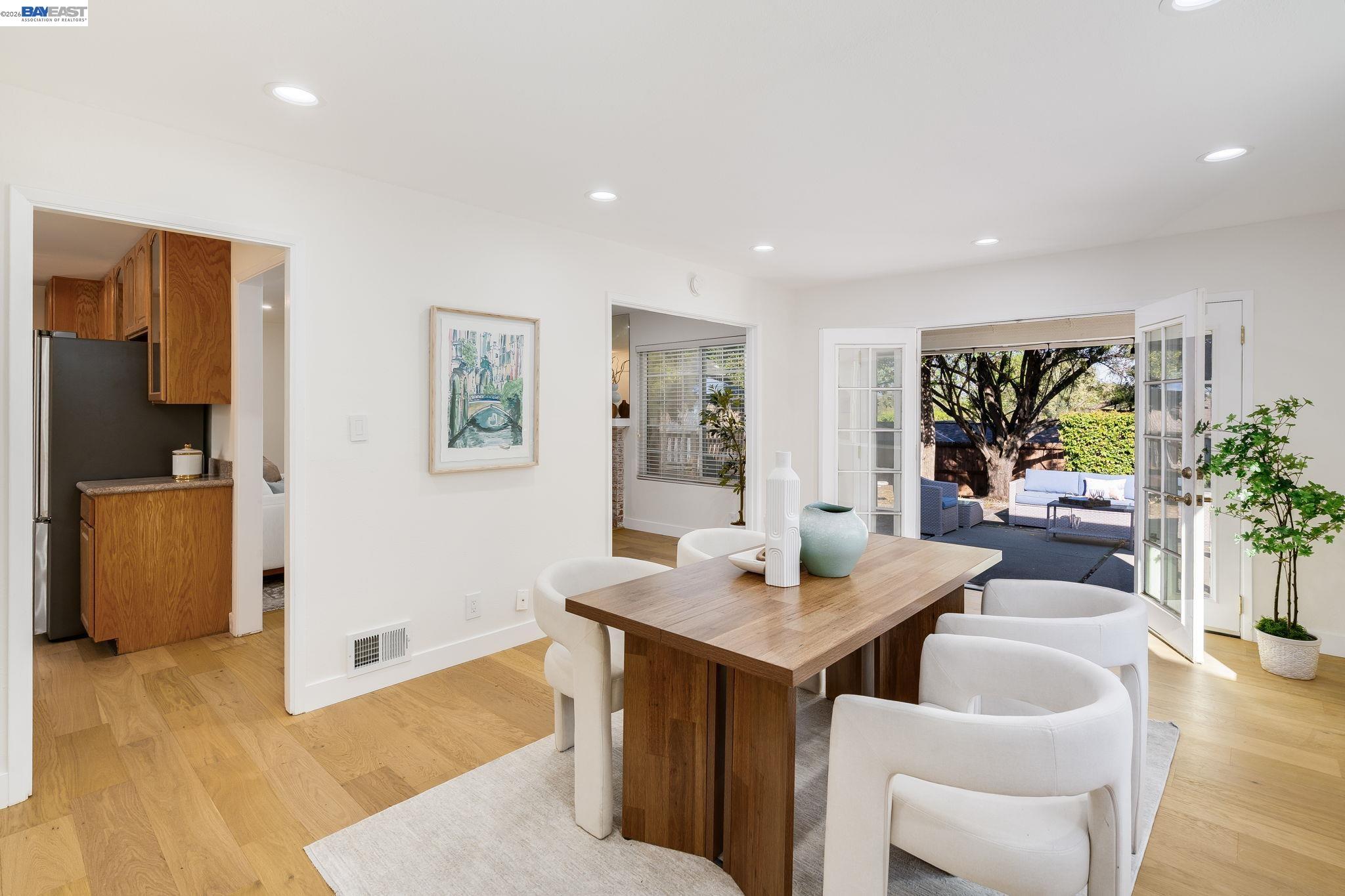 Detail Gallery Image 8 of 42 For 780 Quiet View Ct, Walnut Creek,  CA 94597 - 4 Beds | 3 Baths