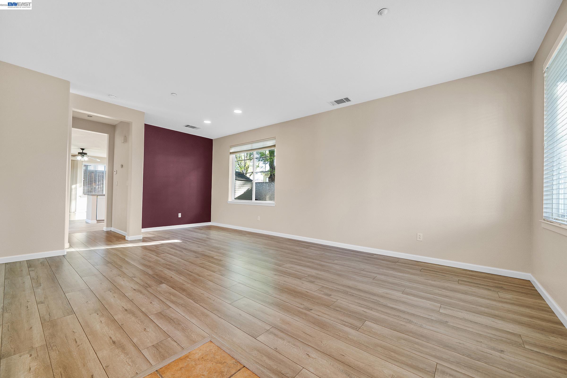 Detail Gallery Image 4 of 42 For 489 Silverwood St, Brentwood,  CA 94513 - 3 Beds | 2/1 Baths