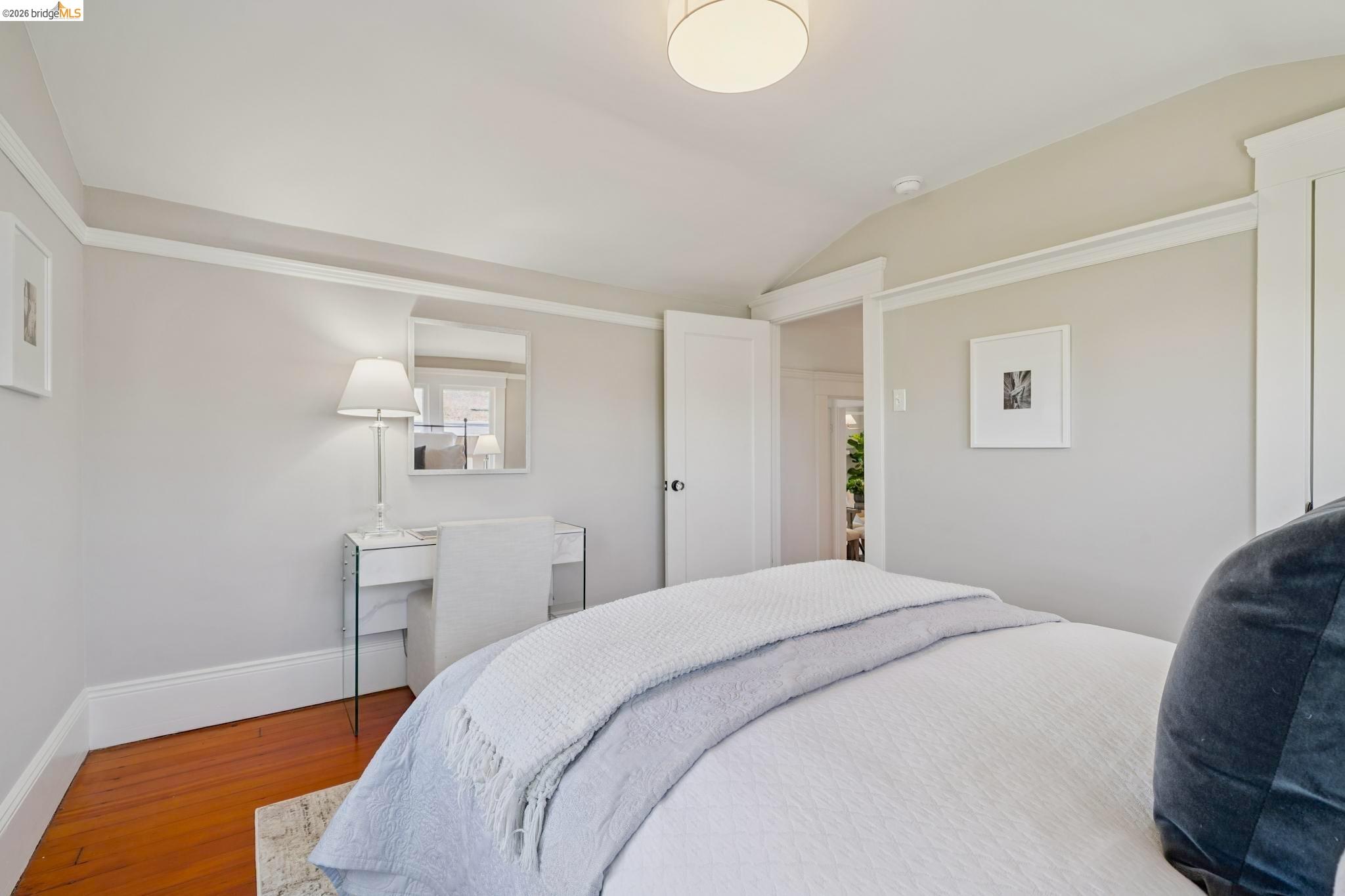 Detail Gallery Image 27 of 48 For 1524 Hampel St, Oakland,  CA 94602 - 2 Beds | 1 Baths