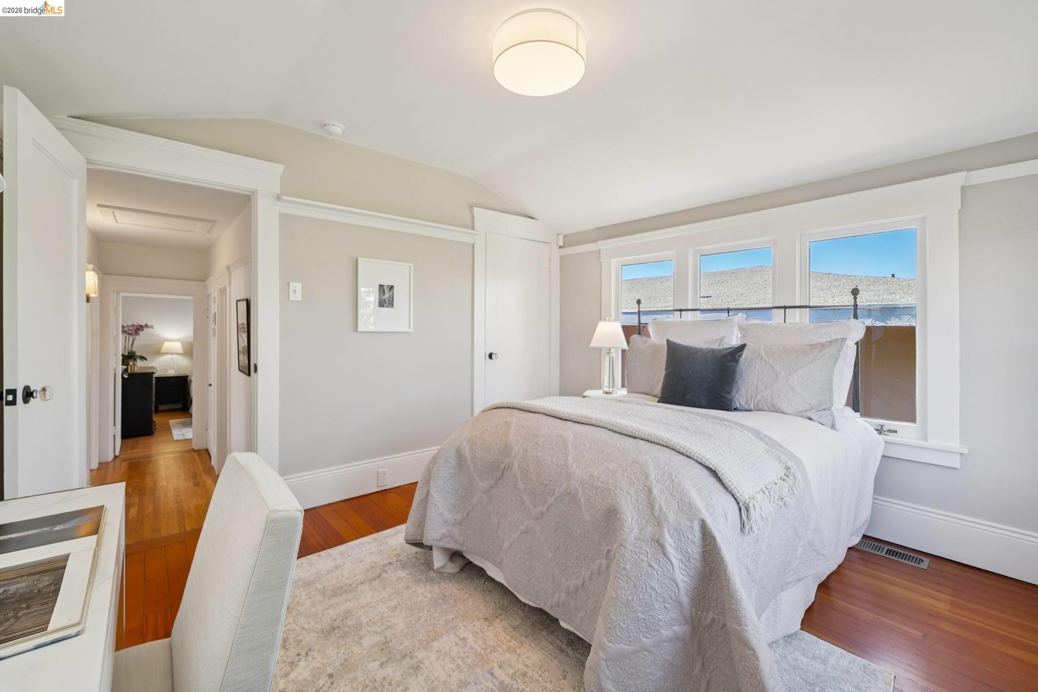 Detail Gallery Image 28 of 48 For 1524 Hampel St, Oakland,  CA 94602 - 2 Beds | 1 Baths