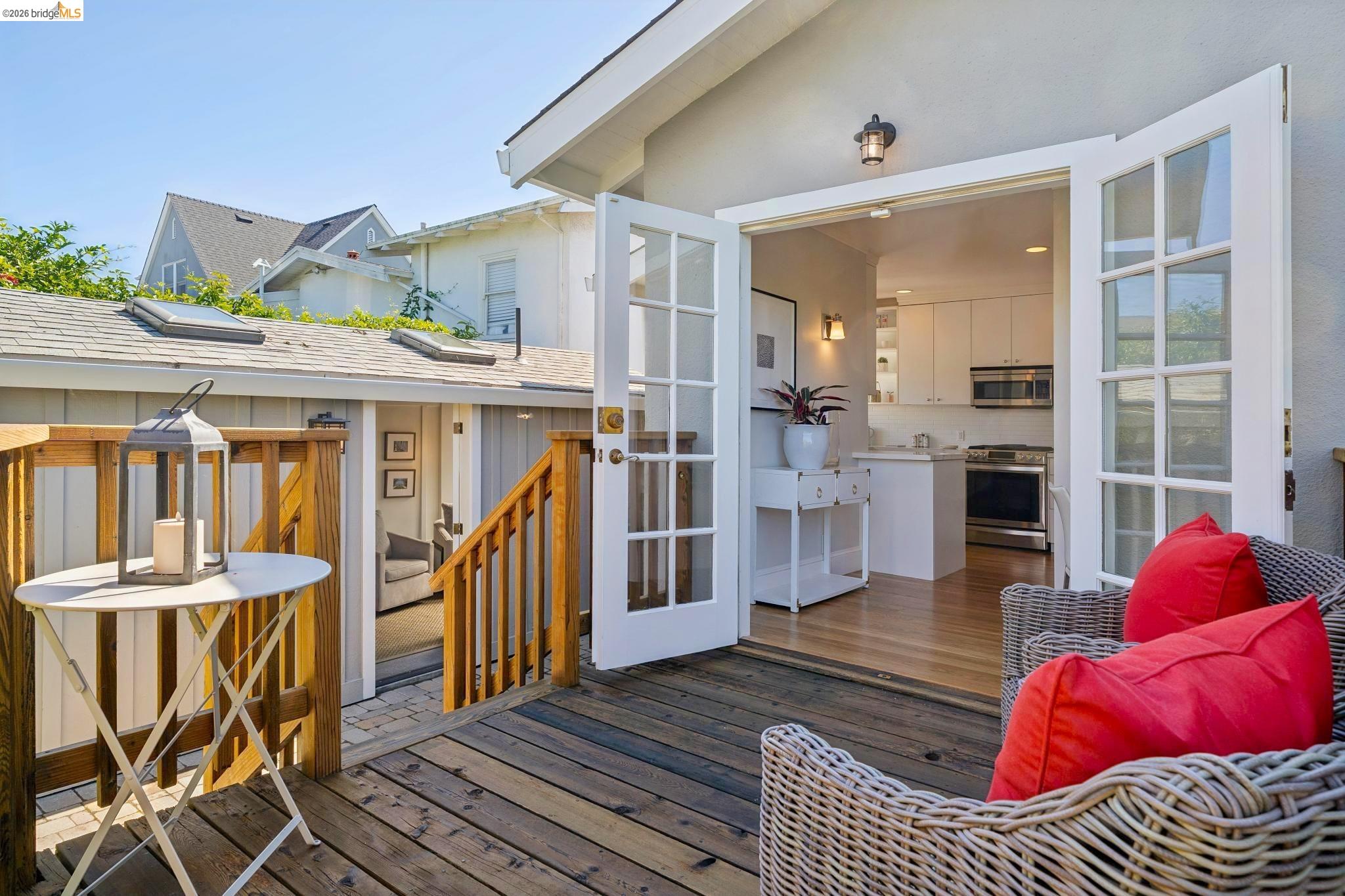 Detail Gallery Image 36 of 48 For 1524 Hampel St, Oakland,  CA 94602 - 2 Beds | 1 Baths