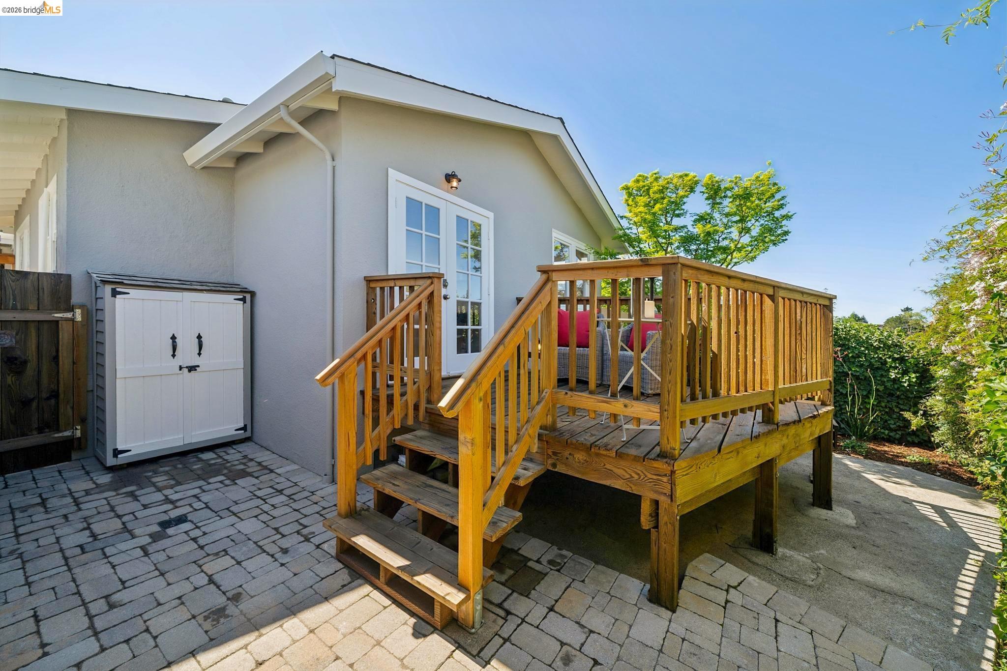 Detail Gallery Image 38 of 48 For 1524 Hampel St, Oakland,  CA 94602 - 2 Beds | 1 Baths