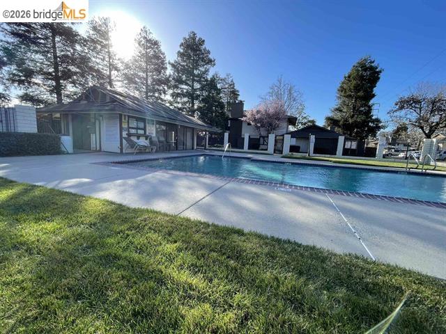 Detail Gallery Image 20 of 27 For 2416 Shadow Ln #74, Antioch,  CA 94509 - – Beds | – Baths