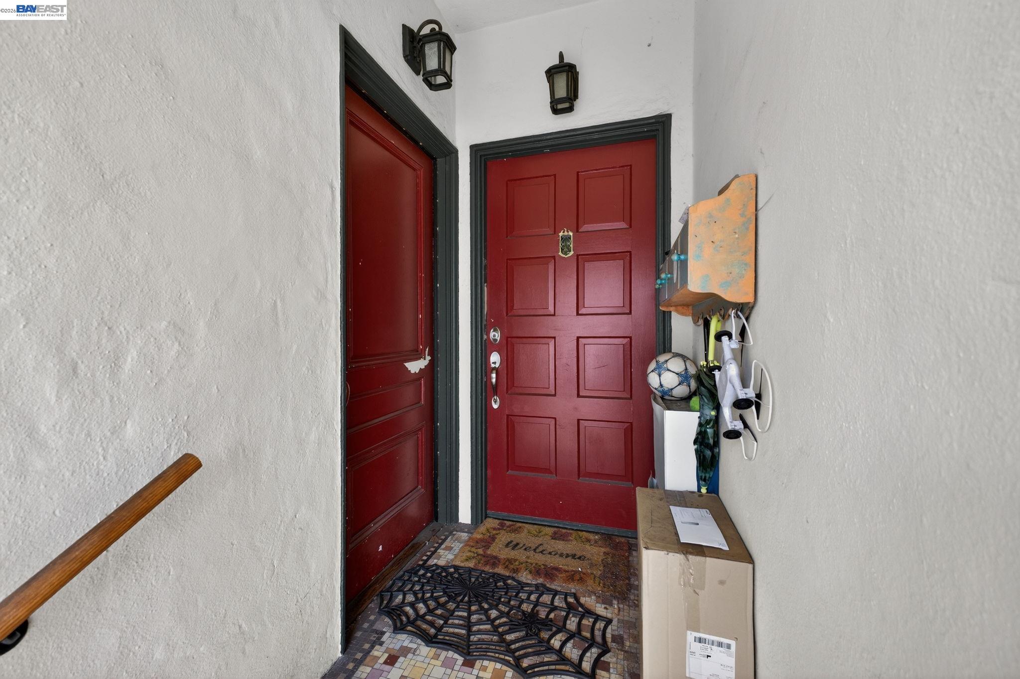 Detail Gallery Image 3 of 39 For 600 Silliman Street, San Francisco,  CA 94134 - – Beds | – Baths