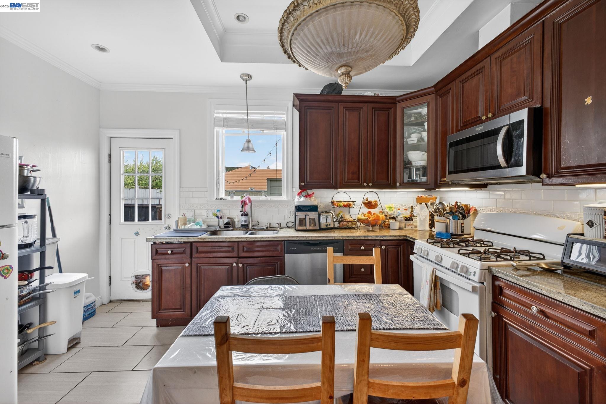 Detail Gallery Image 7 of 39 For 600 Silliman Street, San Francisco,  CA 94134 - – Beds | – Baths