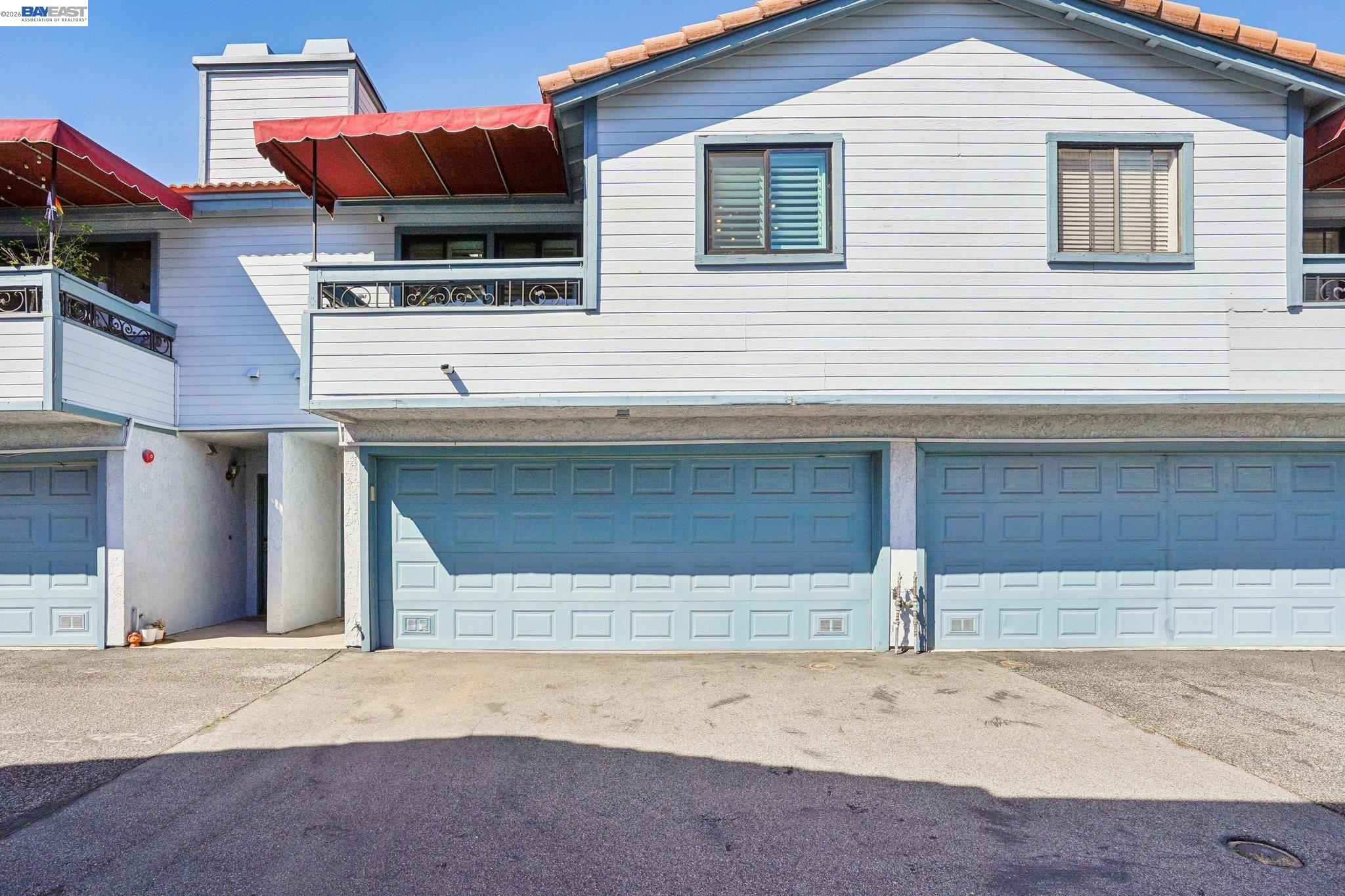 Detail Gallery Image 37 of 38 For 1255 N Los Robles Ave #9,  Pasadena,  CA 91104 - 3 Beds | 2 Baths