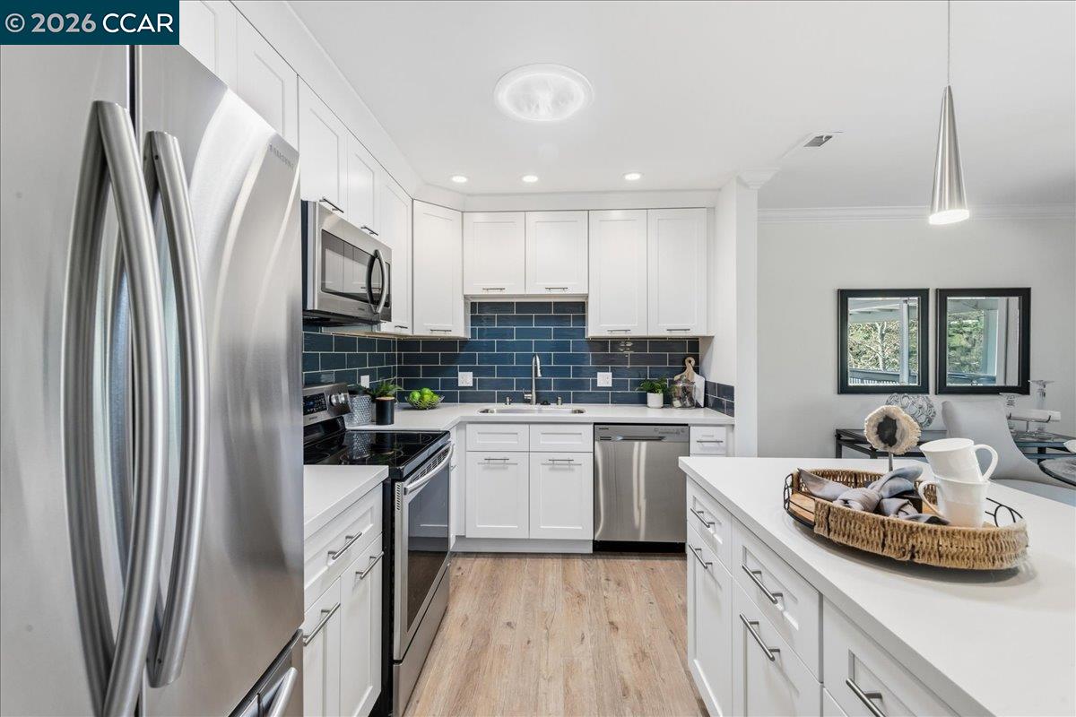 Detail Gallery Image 12 of 56 For 1217 Leisure Ln #5,  Walnut Creek,  CA 94595 - 2 Beds | 1 Baths