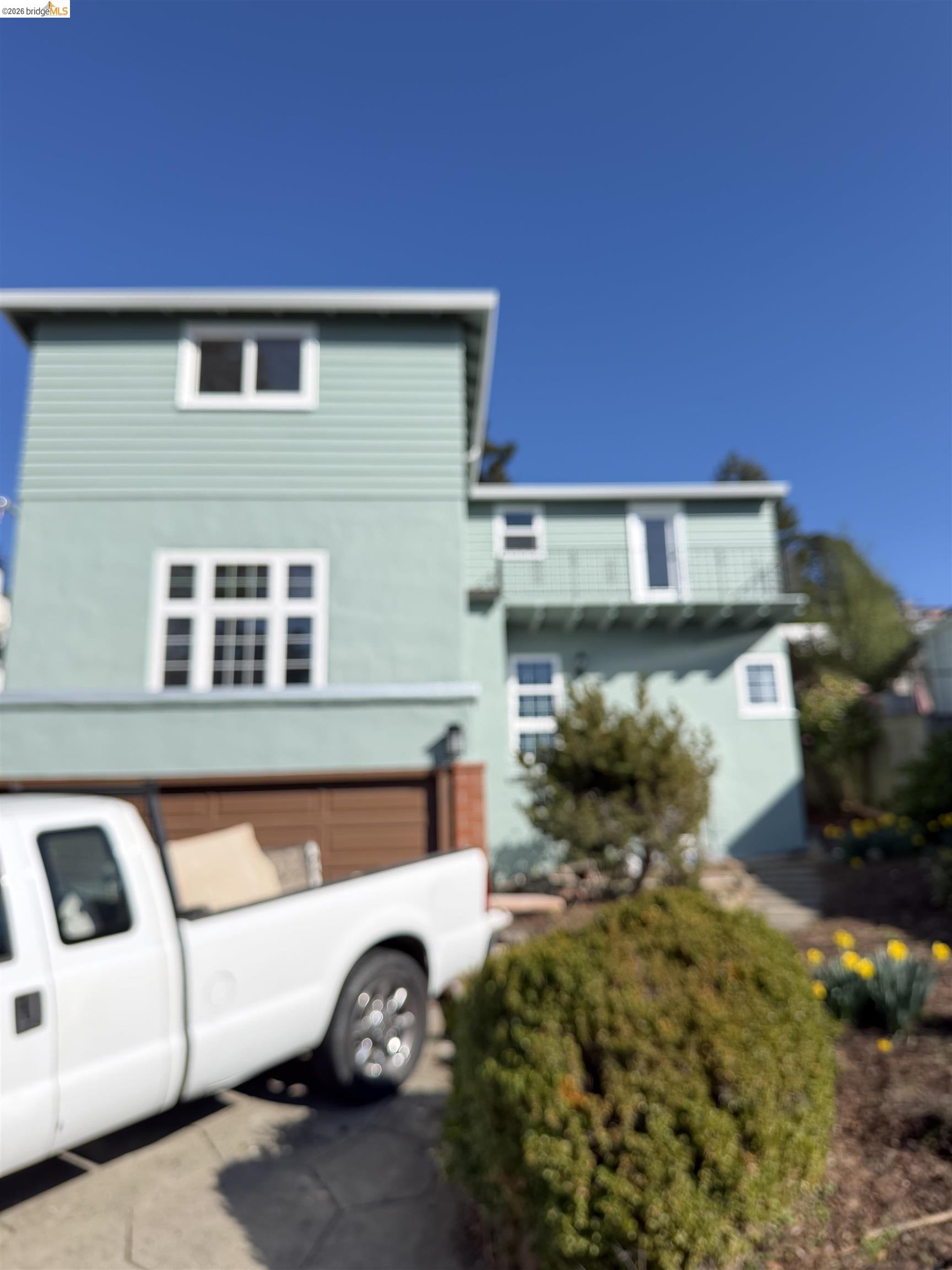 Detail Gallery Image 26 of 26 For 83 Alamo, Berkeley,  CA 94707-1234 - 3 Beds | 2/1 Baths