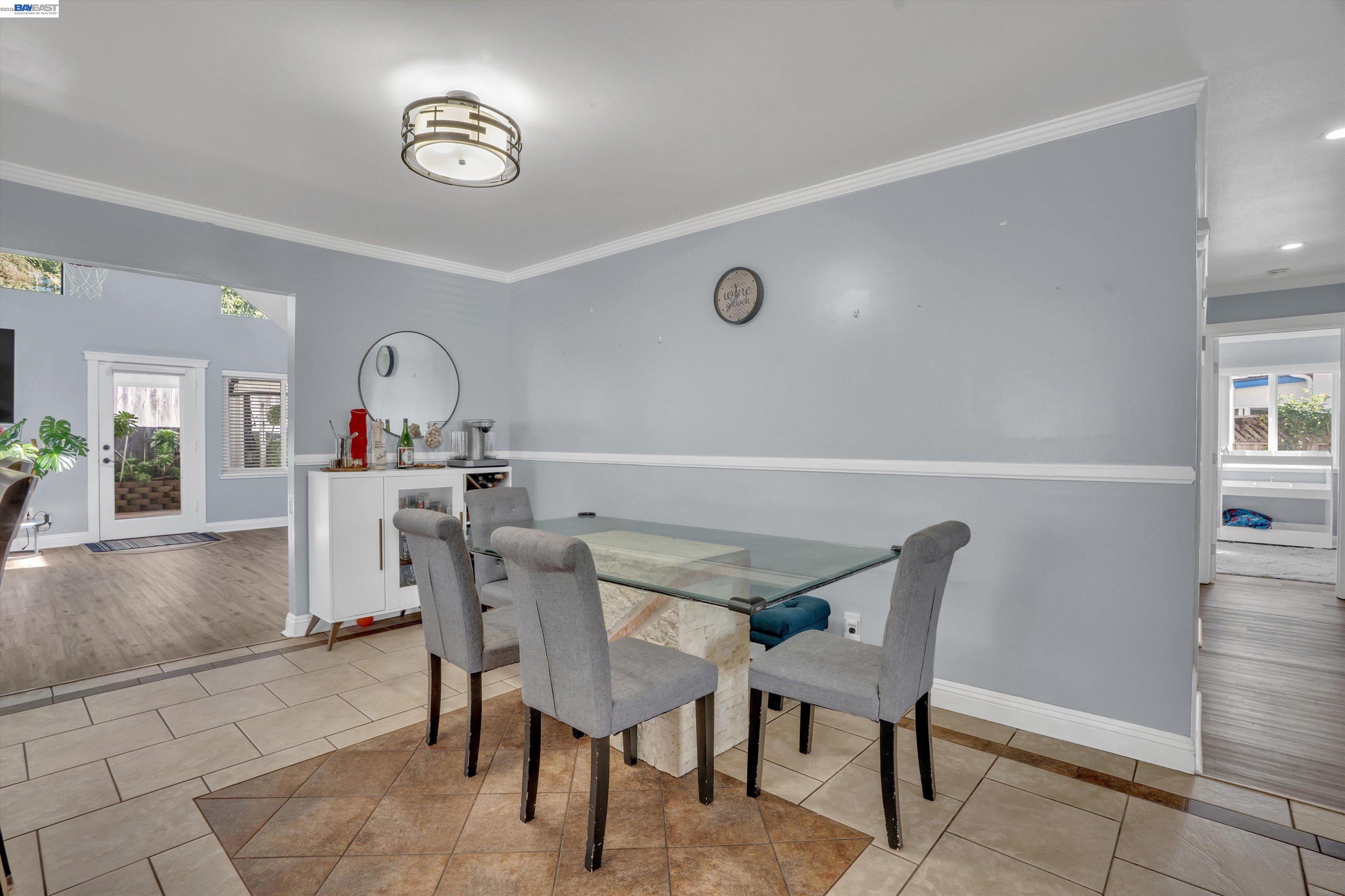 Detail Gallery Image 19 of 37 For 31262 San Andreas Dr, Union City,  CA 94587 - 5 Beds | 2 Baths