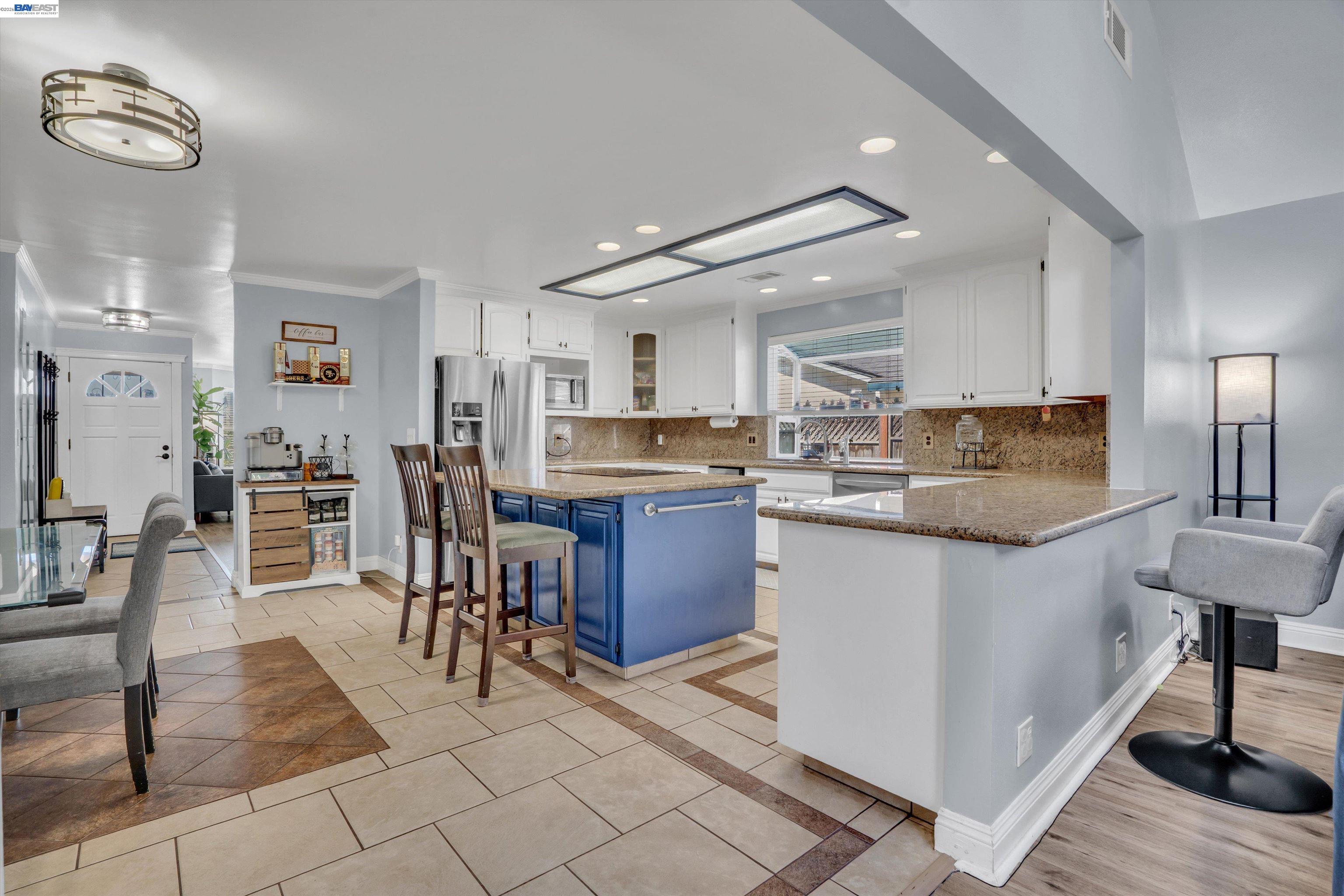 Detail Gallery Image 20 of 37 For 31262 San Andreas Dr, Union City,  CA 94587 - 5 Beds | 2 Baths