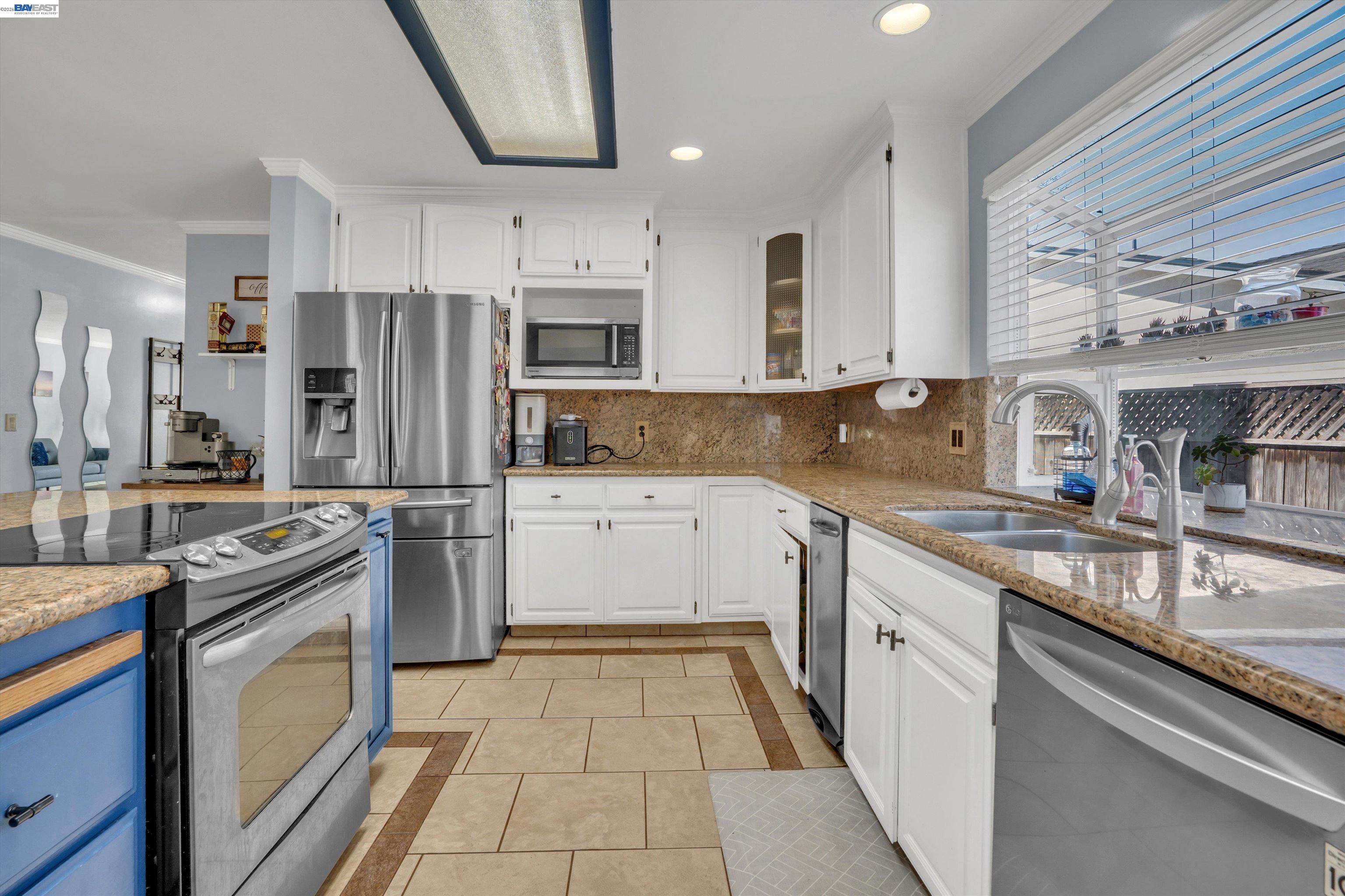 Detail Gallery Image 24 of 37 For 31262 San Andreas Dr, Union City,  CA 94587 - 5 Beds | 2 Baths