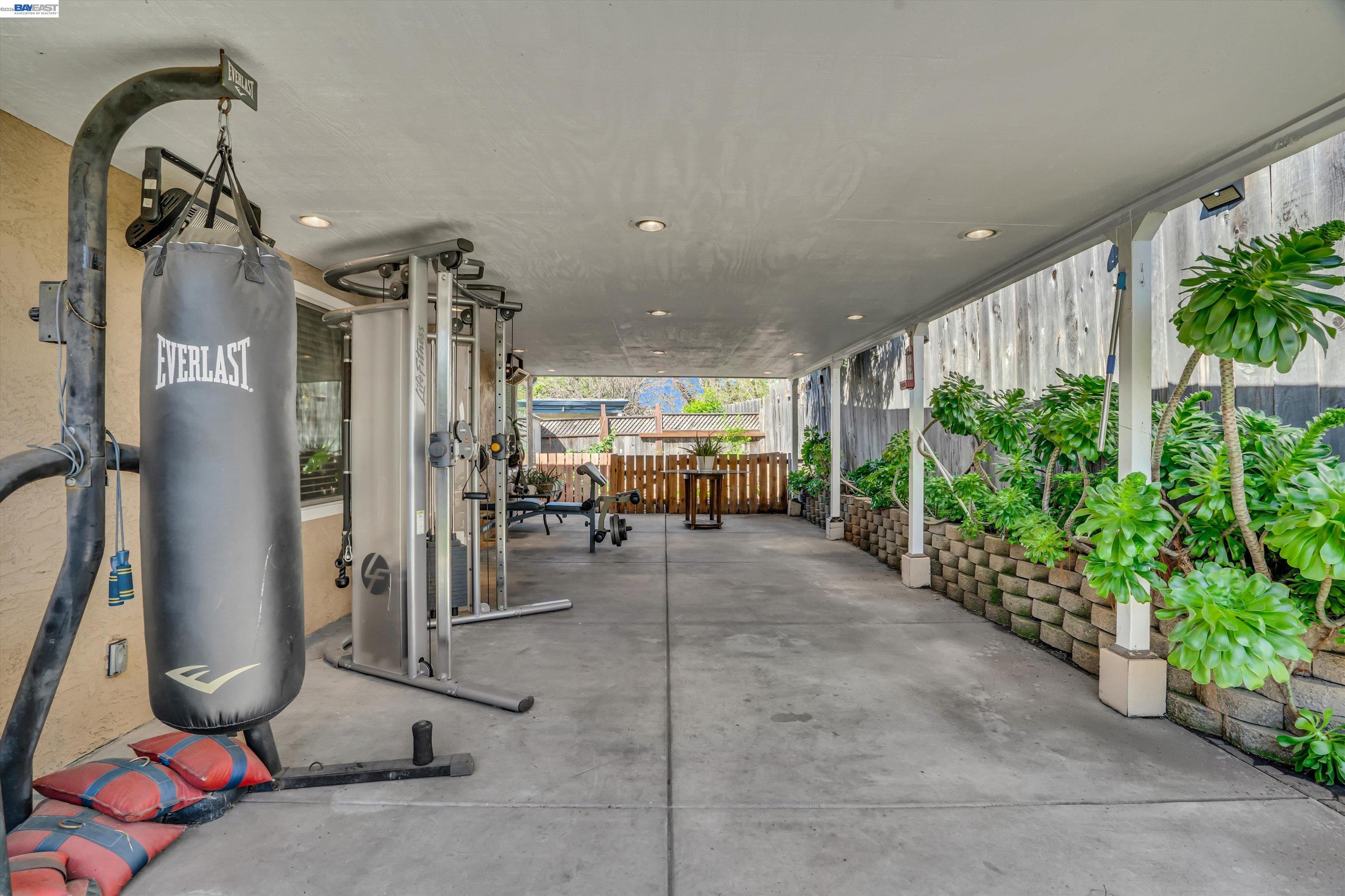 Detail Gallery Image 31 of 37 For 31262 San Andreas Dr, Union City,  CA 94587 - 5 Beds | 2 Baths