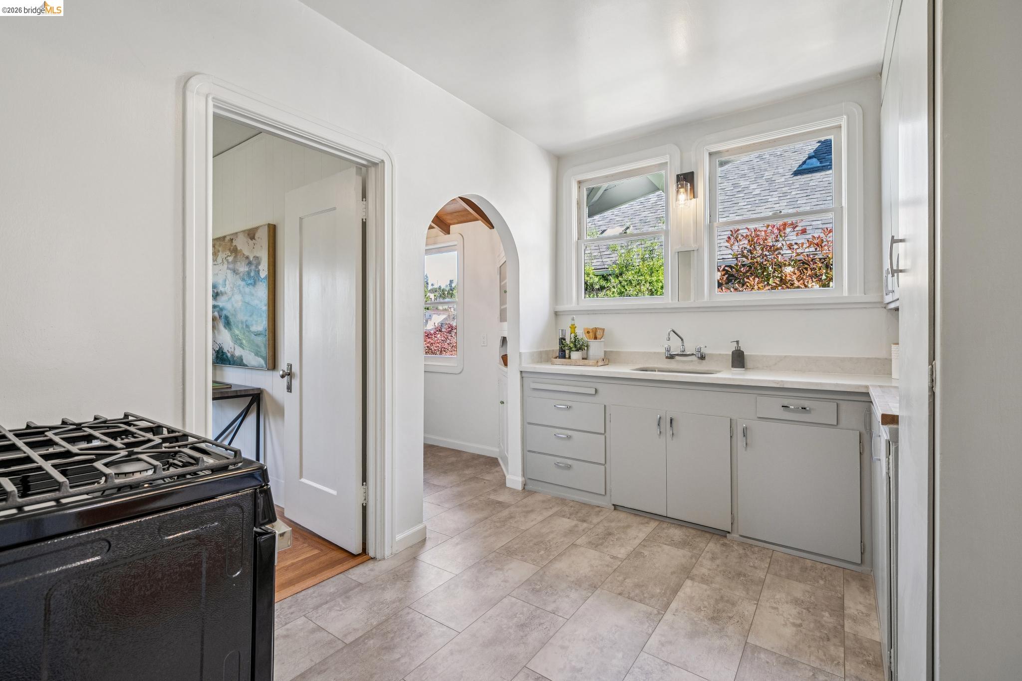 Detail Gallery Image 26 of 60 For 21 Portsmouth Road, Piedmont,  CA 94610 - 3 Beds | 1 Baths