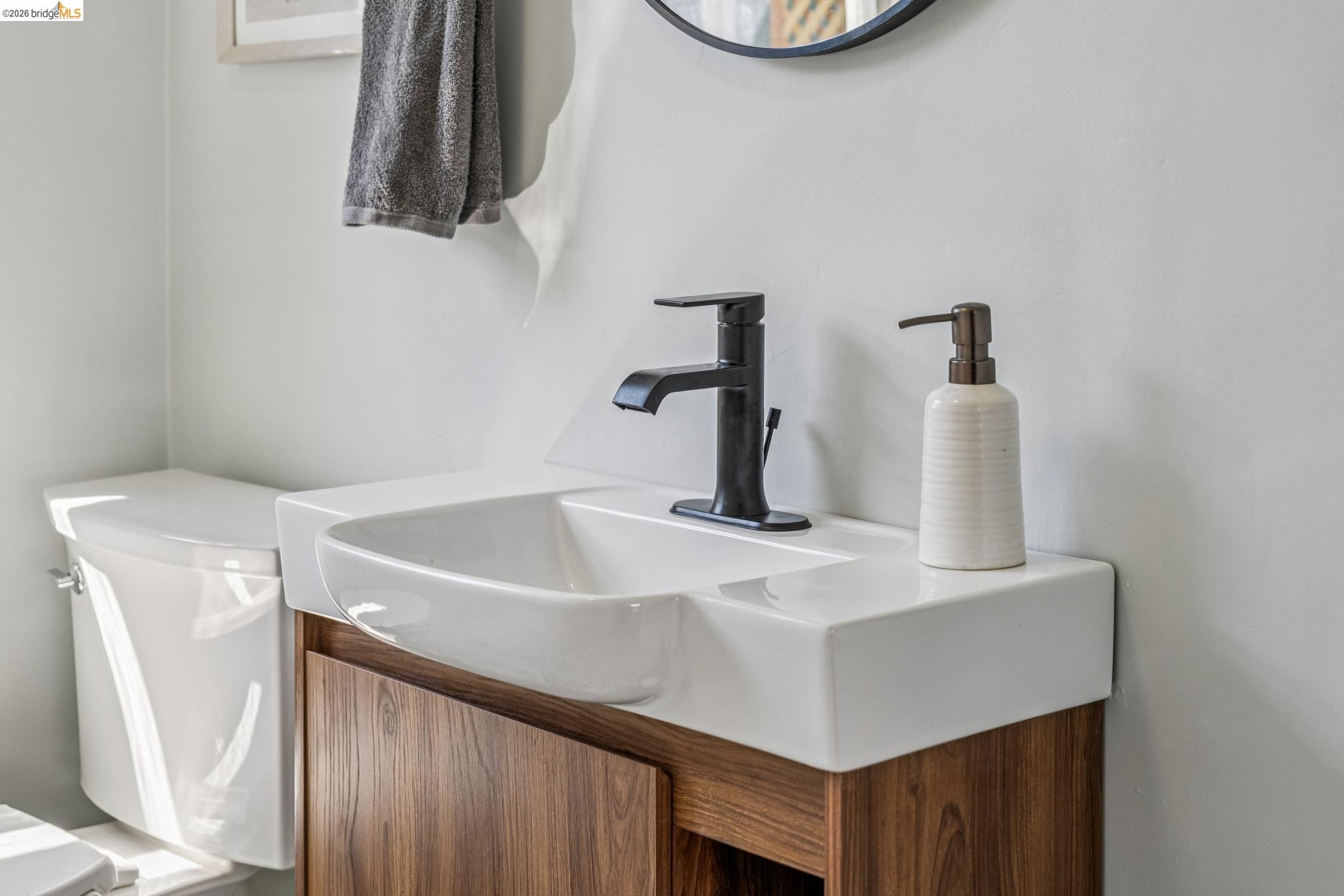 Detail Gallery Image 40 of 60 For 21 Portsmouth Road, Piedmont,  CA 94610 - 3 Beds | 1 Baths