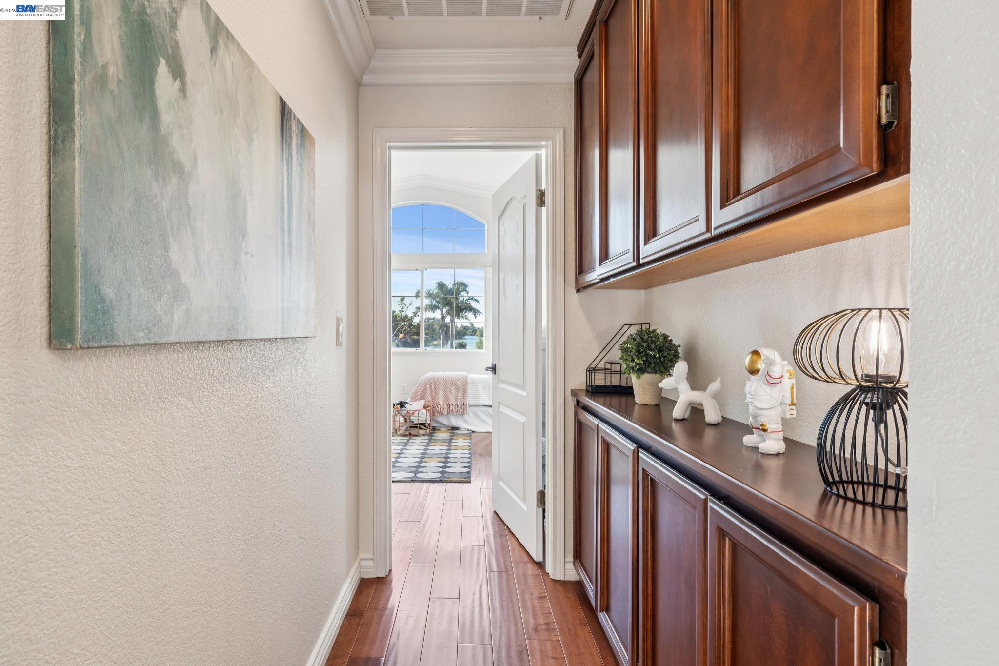 Detail Gallery Image 27 of 38 For 321 Ratto Rd, Alameda,  CA 94502 - 4 Beds | 3 Baths