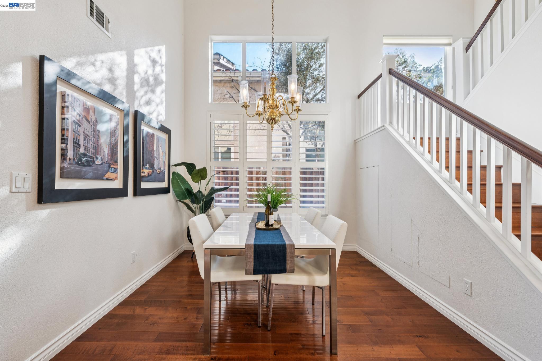 Detail Gallery Image 8 of 38 For 321 Ratto Rd, Alameda,  CA 94502 - 4 Beds | 3 Baths