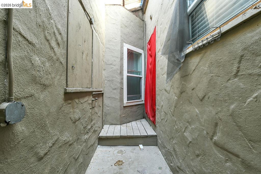 Detail Gallery Image 35 of 38 For 1160 West St, Pittsburg,  CA 94565 - – Beds | – Baths