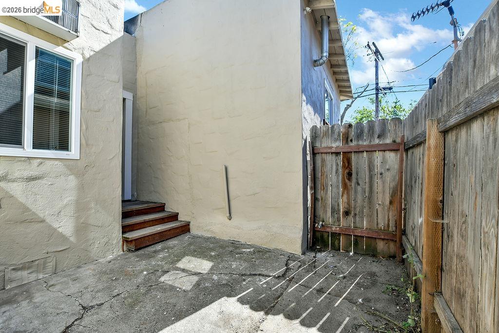 Detail Gallery Image 37 of 38 For 1160 West St, Pittsburg,  CA 94565 - – Beds | – Baths