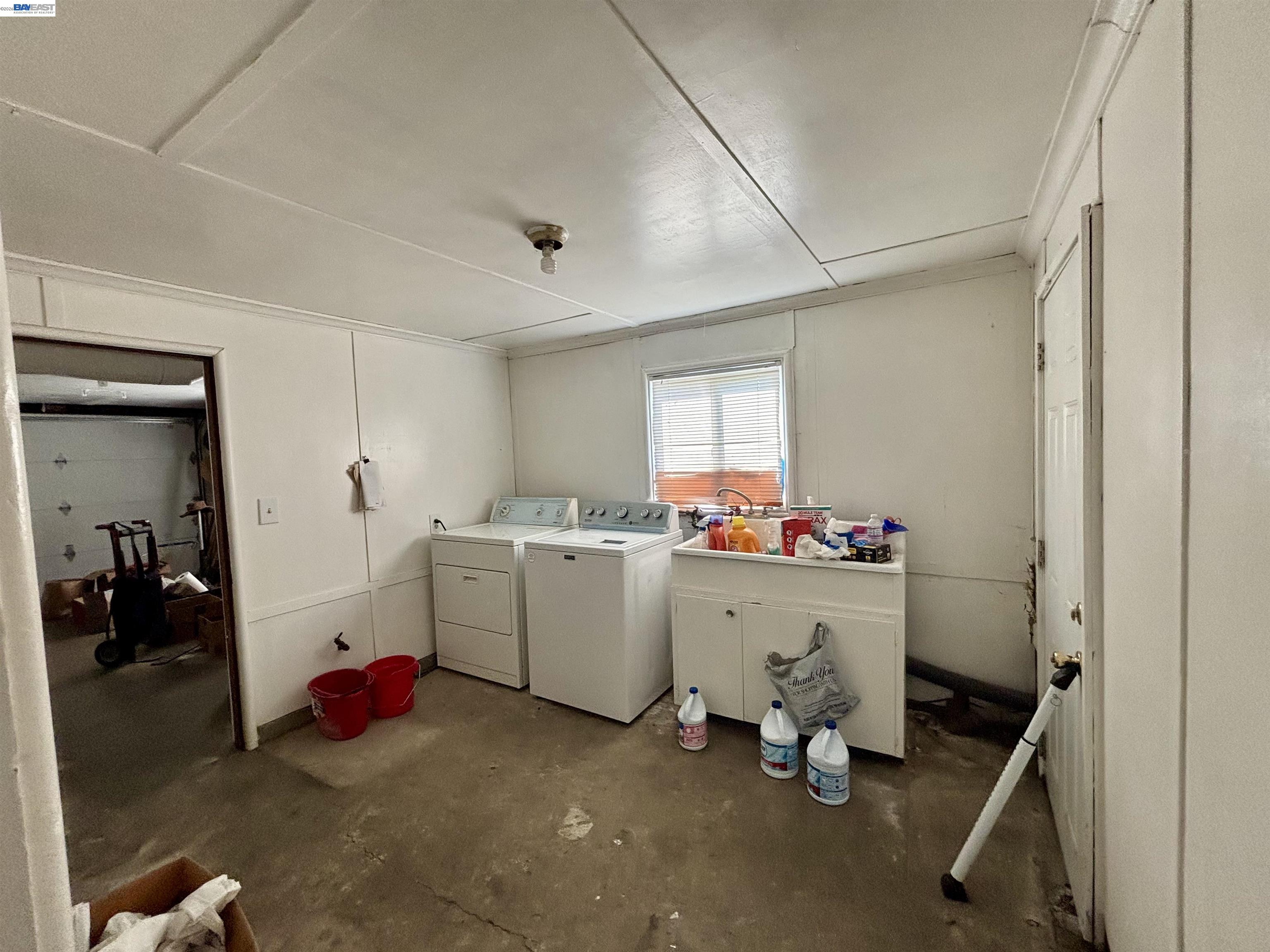 Detail Gallery Image 18 of 26 For 4101 Mountain View Ave, Oakland,  CA 94605 - 3 Beds | 1 Baths