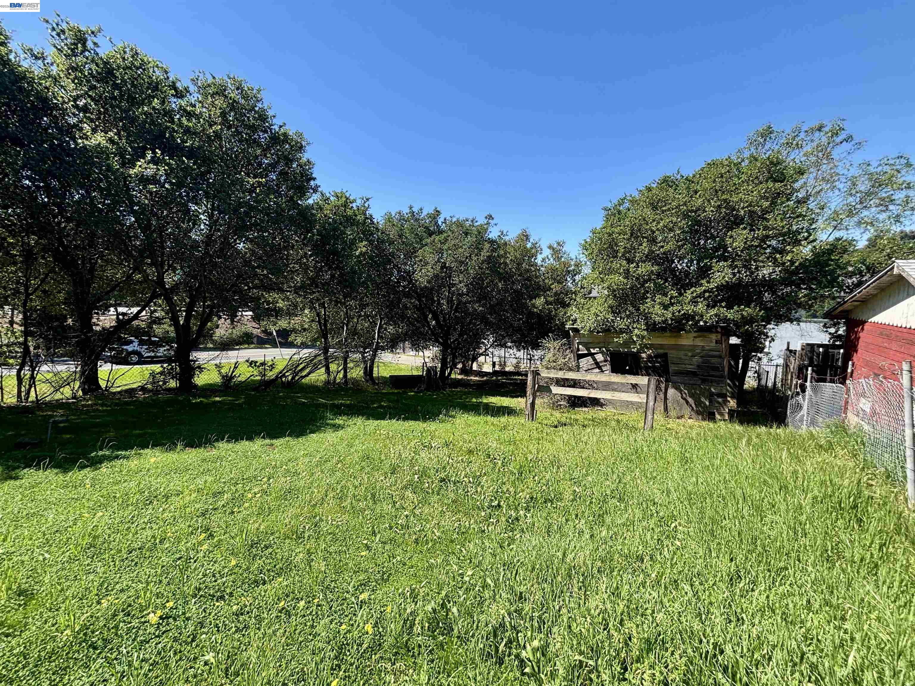 Detail Gallery Image 21 of 26 For 4101 Mountain View Ave, Oakland,  CA 94605 - 3 Beds | 1 Baths