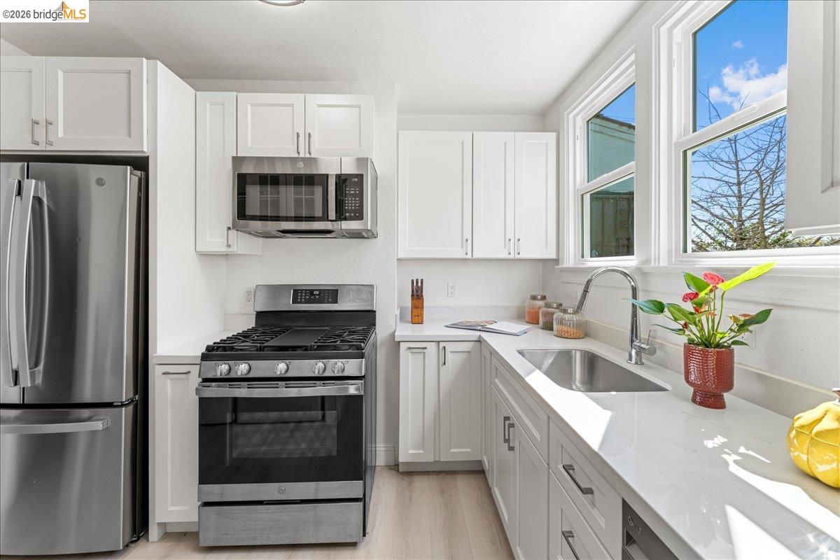 Detail Gallery Image 28 of 47 For 2144-2148 Curtis St, Berkeley,  CA 94702 - – Beds | – Baths