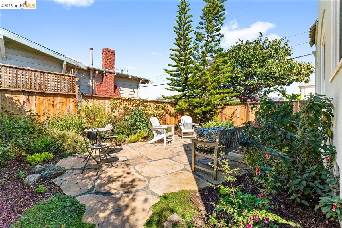 Detail Gallery Image 39 of 47 For 2144-2148 Curtis St, Berkeley,  CA 94702 - – Beds | – Baths