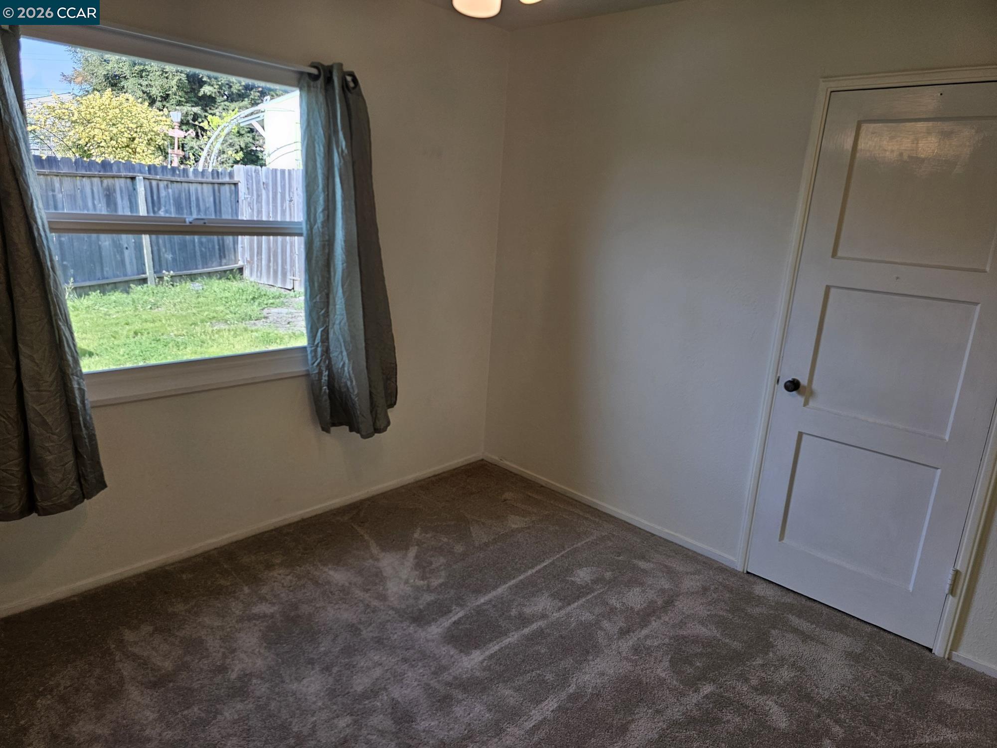 Detail Gallery Image 11 of 39 For 950 Kelvin Ct, El Sobrante,  CA 94803 - 3 Beds | 1 Baths