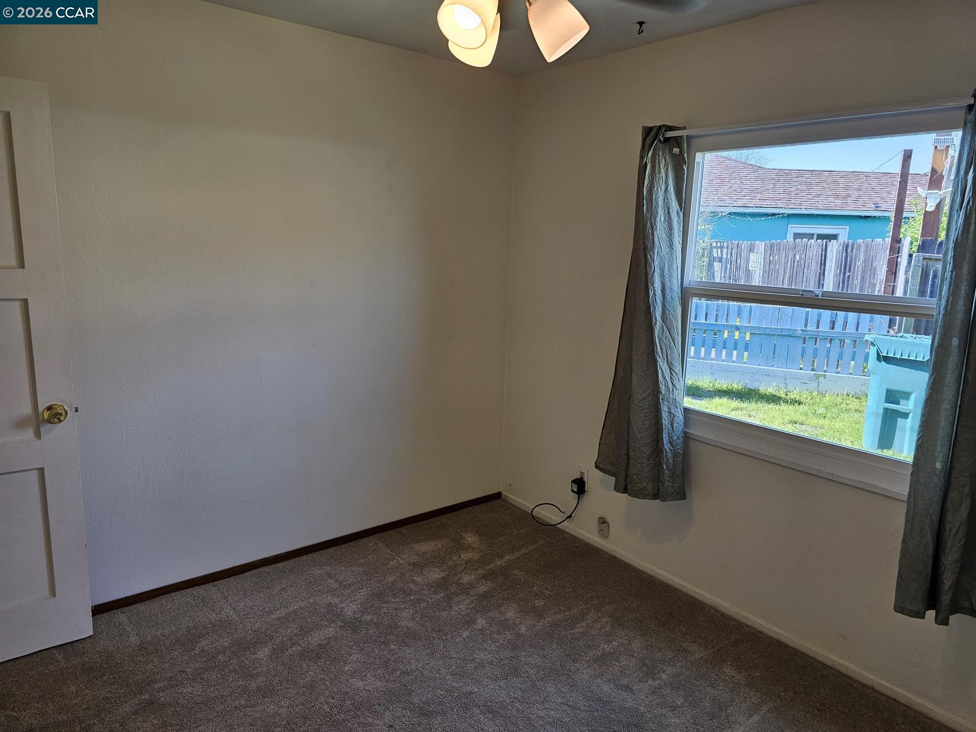 Detail Gallery Image 12 of 39 For 950 Kelvin Ct, El Sobrante,  CA 94803 - 3 Beds | 1 Baths