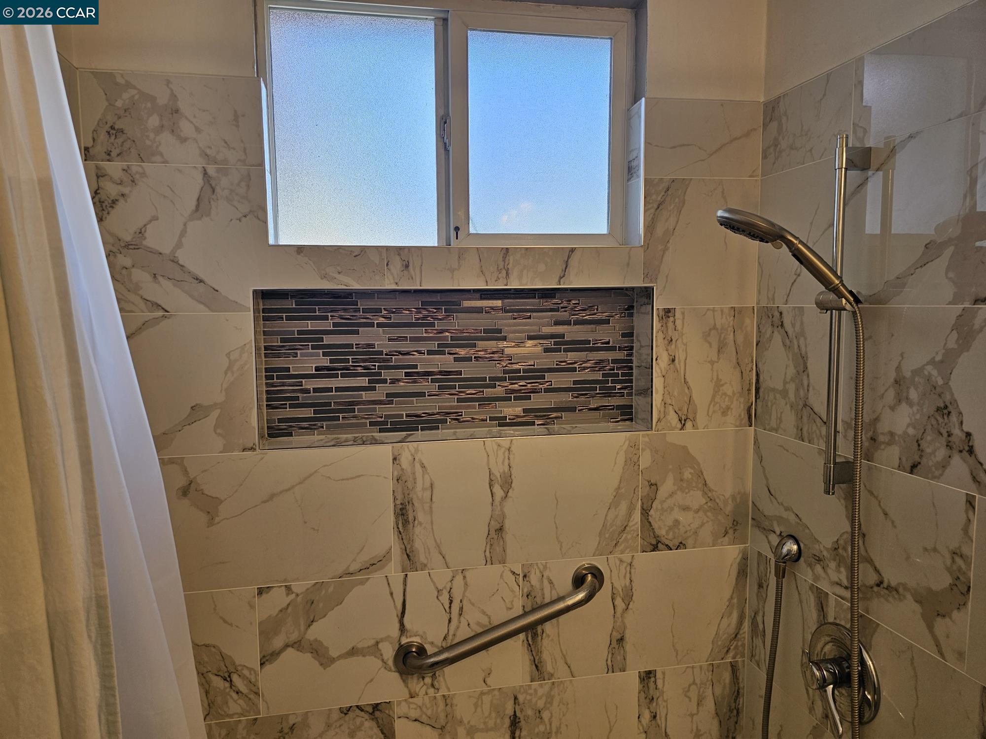 Detail Gallery Image 13 of 39 For 950 Kelvin Ct, El Sobrante,  CA 94803 - 3 Beds | 1 Baths