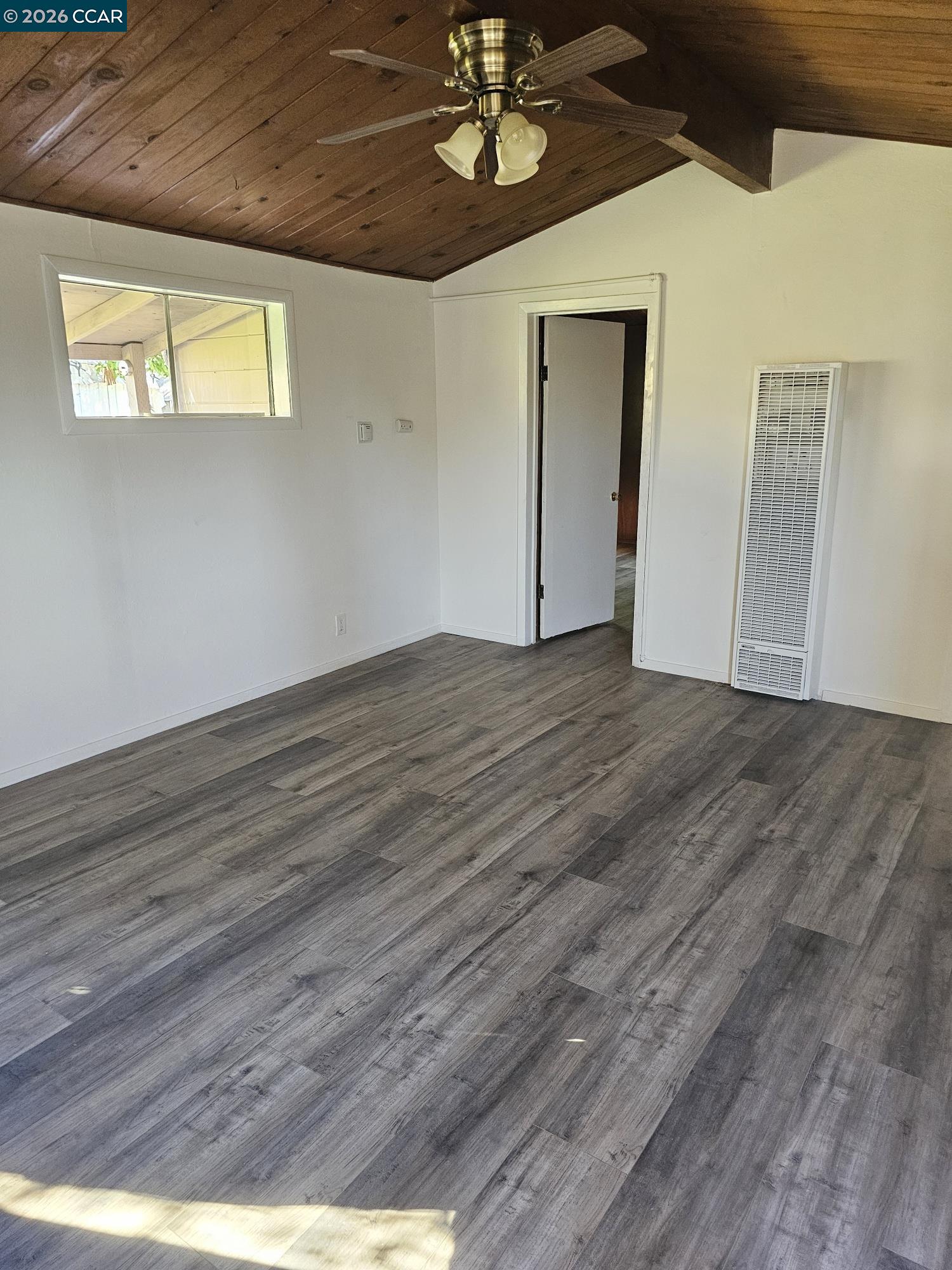 Detail Gallery Image 31 of 39 For 950 Kelvin Ct, El Sobrante,  CA 94803 - 3 Beds | 1 Baths