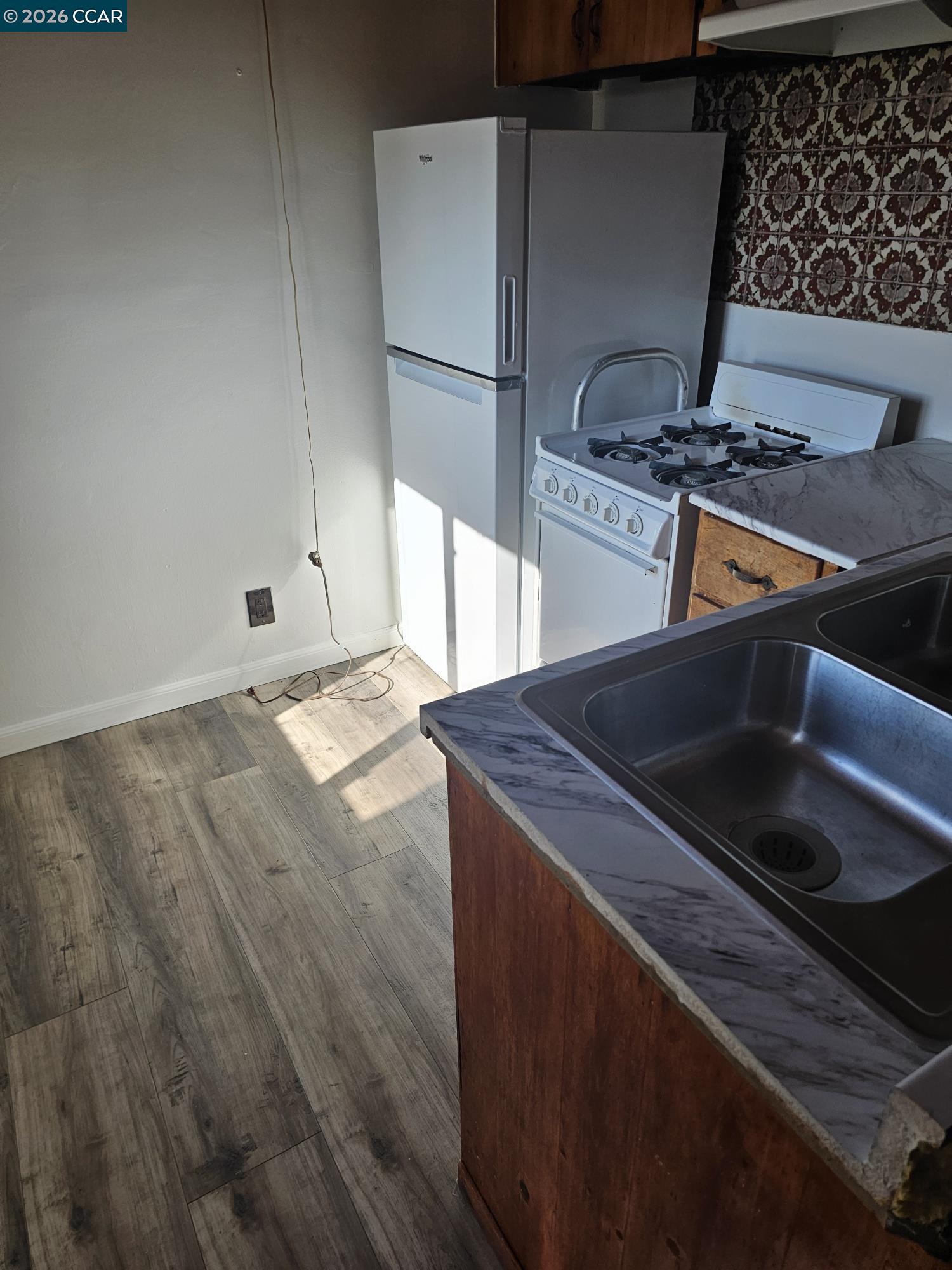 Detail Gallery Image 38 of 39 For 950 Kelvin Ct, El Sobrante,  CA 94803 - 3 Beds | 1 Baths