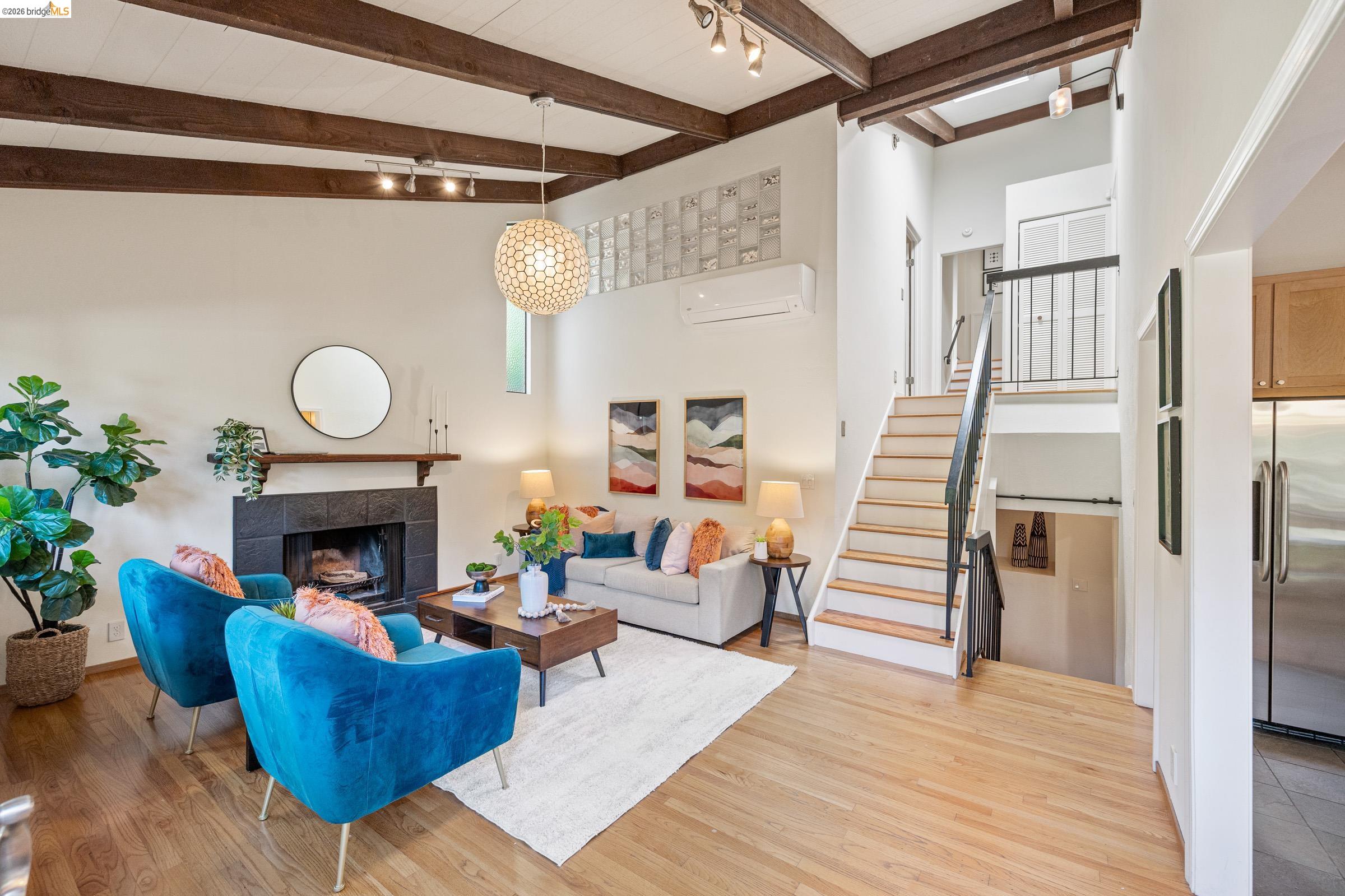 Detail Gallery Image 25 of 58 For 6600 Heather Ridge Way, Oakland,  CA 94611 - 3 Beds | 3 Baths