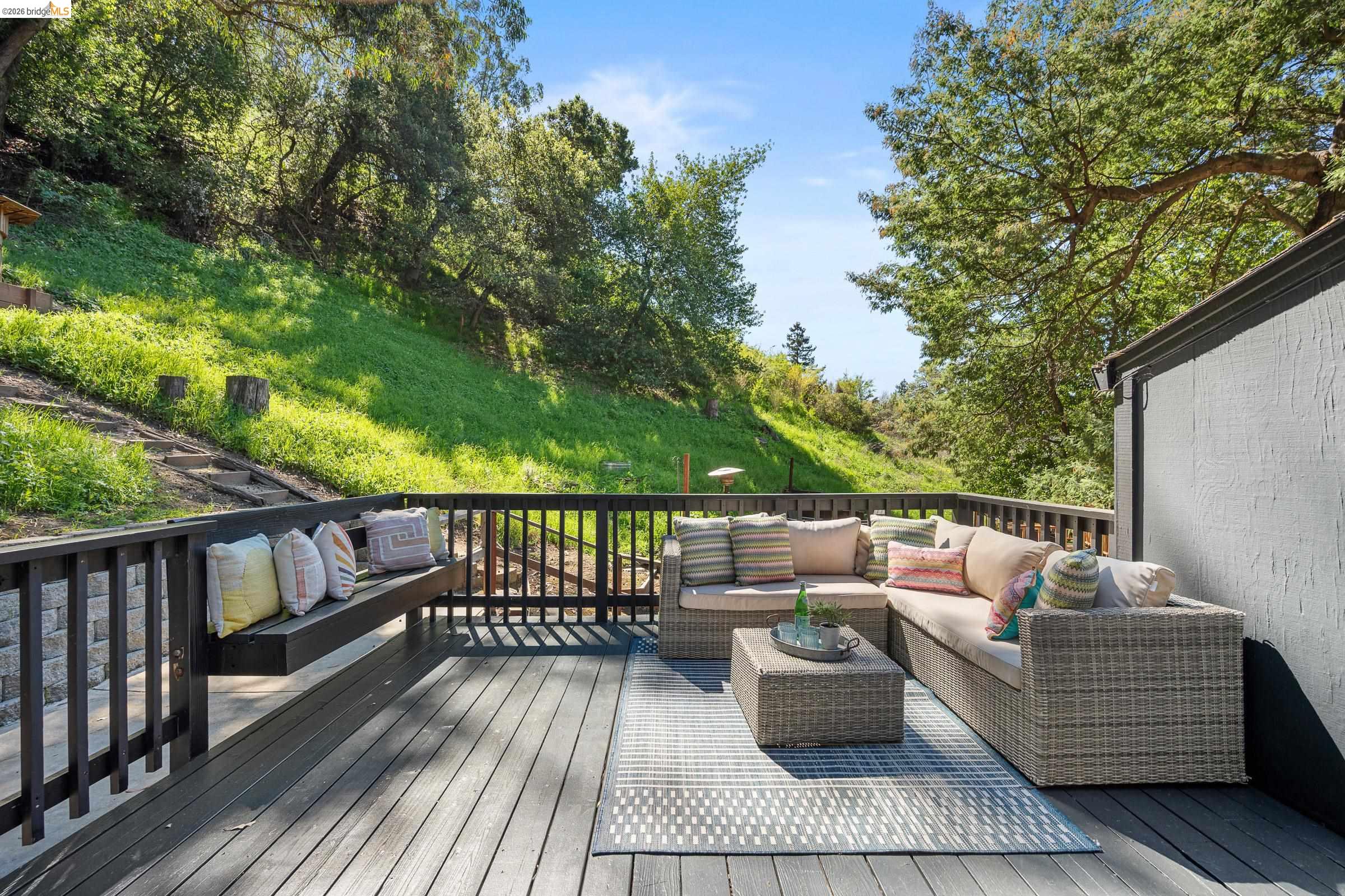 Detail Gallery Image 47 of 58 For 6600 Heather Ridge Way, Oakland,  CA 94611 - 3 Beds | 3 Baths