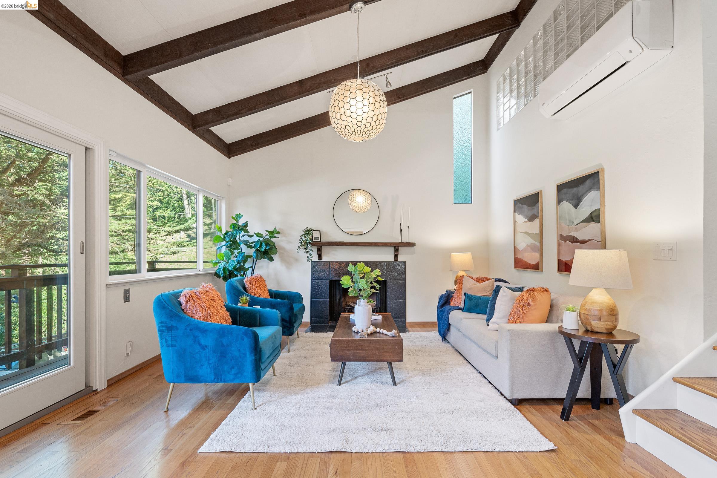 Detail Gallery Image 6 of 58 For 6600 Heather Ridge Way, Oakland,  CA 94611 - 3 Beds | 3 Baths