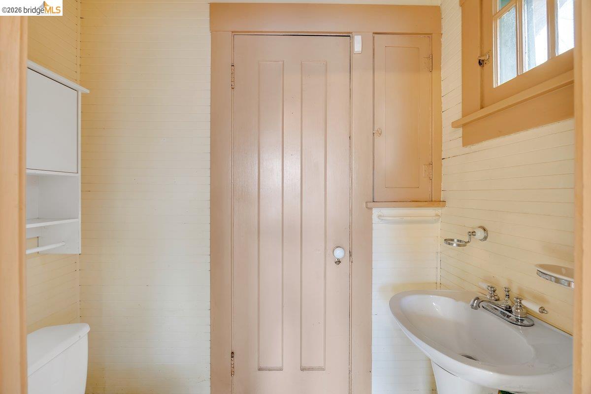 Detail Gallery Image 23 of 41 For 518 S Washington St, Sonora,  CA 95370 - 4 Beds | 1/1 Baths