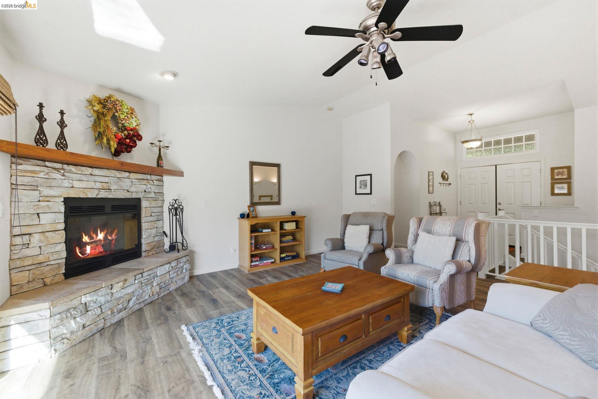 Detail Gallery Image 13 of 57 For 20024 Lower Skyridge Dr, Groveland,  CA 95321 - 3 Beds | 2/1 Baths