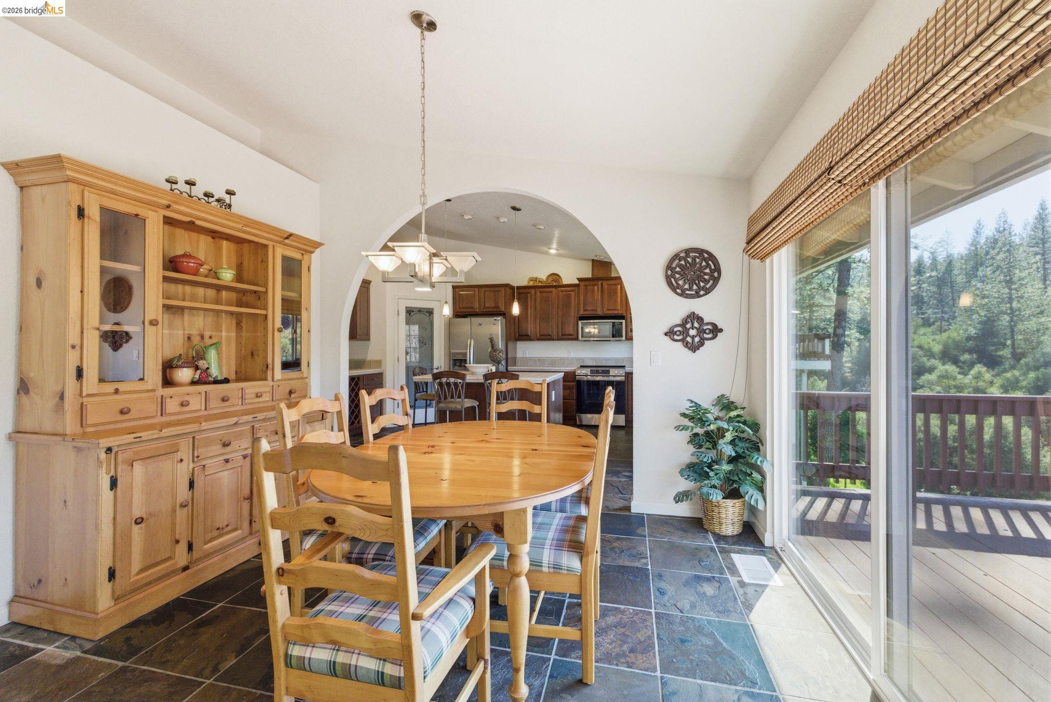 Detail Gallery Image 14 of 57 For 20024 Lower Skyridge Dr, Groveland,  CA 95321 - 3 Beds | 2/1 Baths