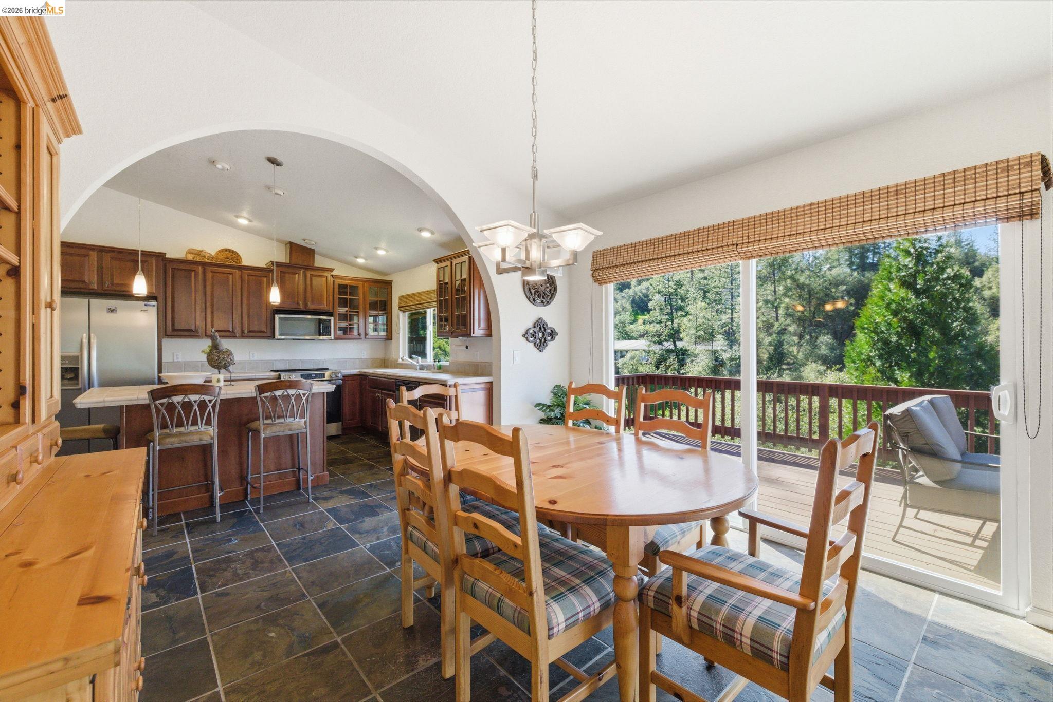 Detail Gallery Image 15 of 57 For 20024 Lower Skyridge Dr, Groveland,  CA 95321 - 3 Beds | 2/1 Baths