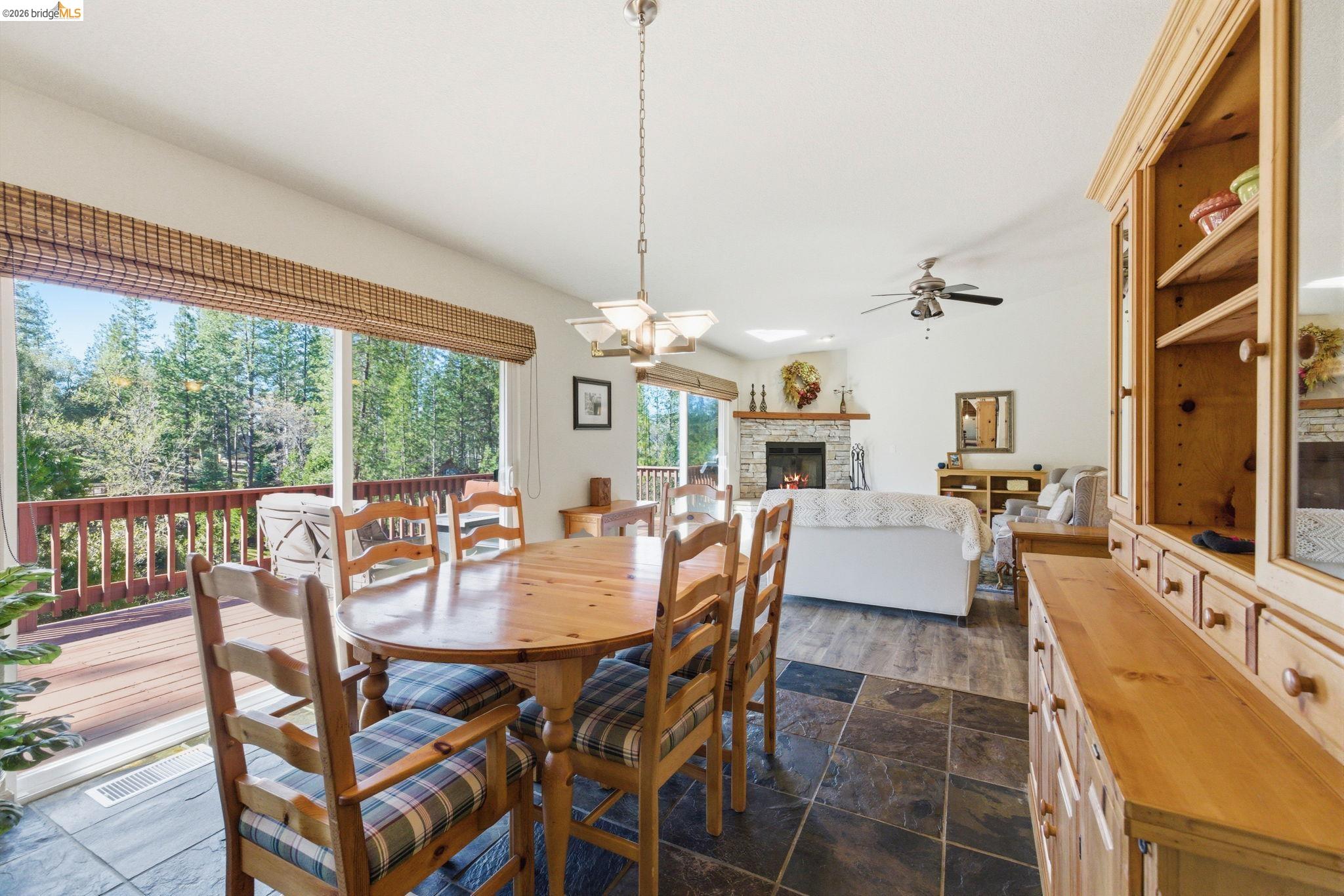 Detail Gallery Image 16 of 57 For 20024 Lower Skyridge Dr, Groveland,  CA 95321 - 3 Beds | 2/1 Baths