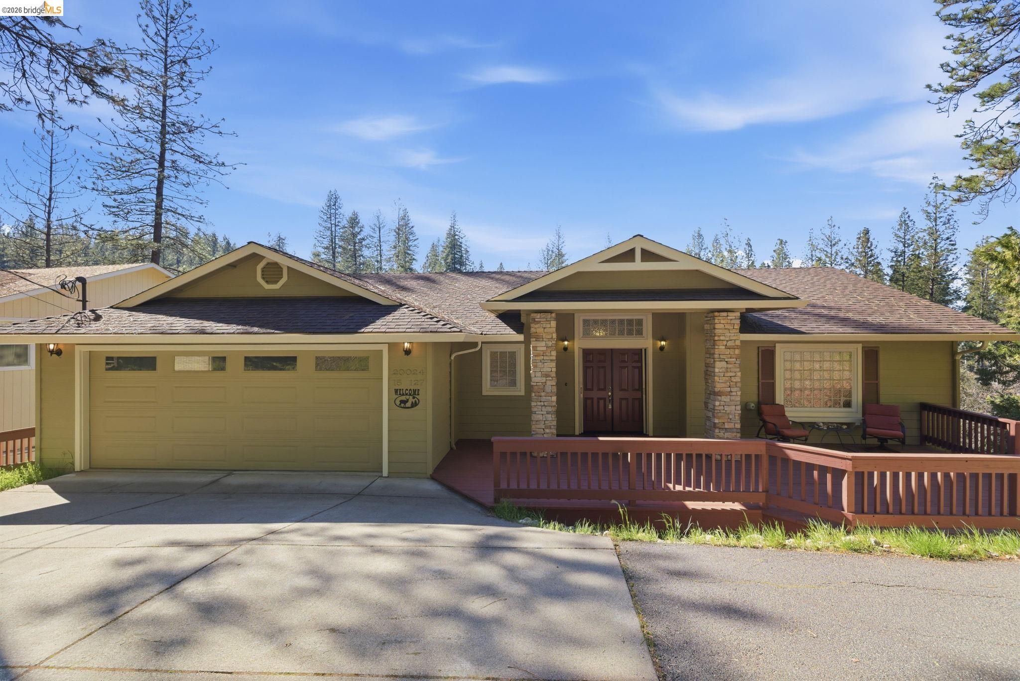 Detail Gallery Image 3 of 57 For 20024 Lower Skyridge Dr, Groveland,  CA 95321 - 3 Beds | 2/1 Baths