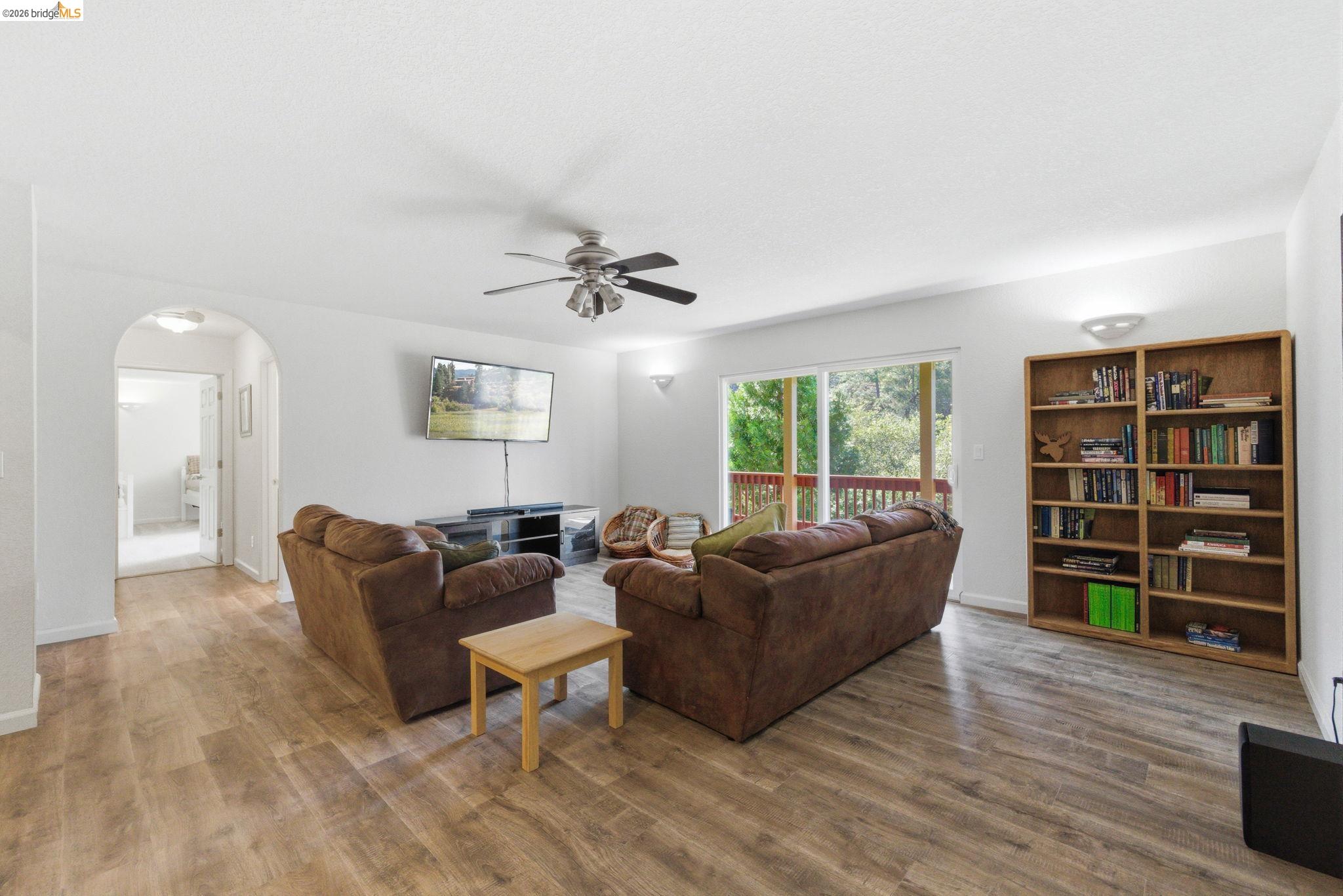 Detail Gallery Image 32 of 57 For 20024 Lower Skyridge Dr, Groveland,  CA 95321 - 3 Beds | 2/1 Baths